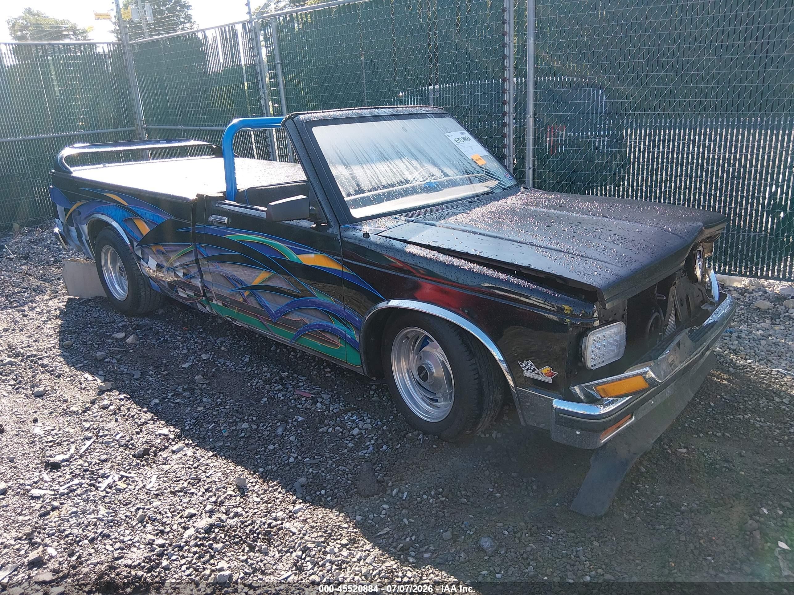 1985 Chevrolet S-10, VIN 1GCCS14B9F2242744 — Front end