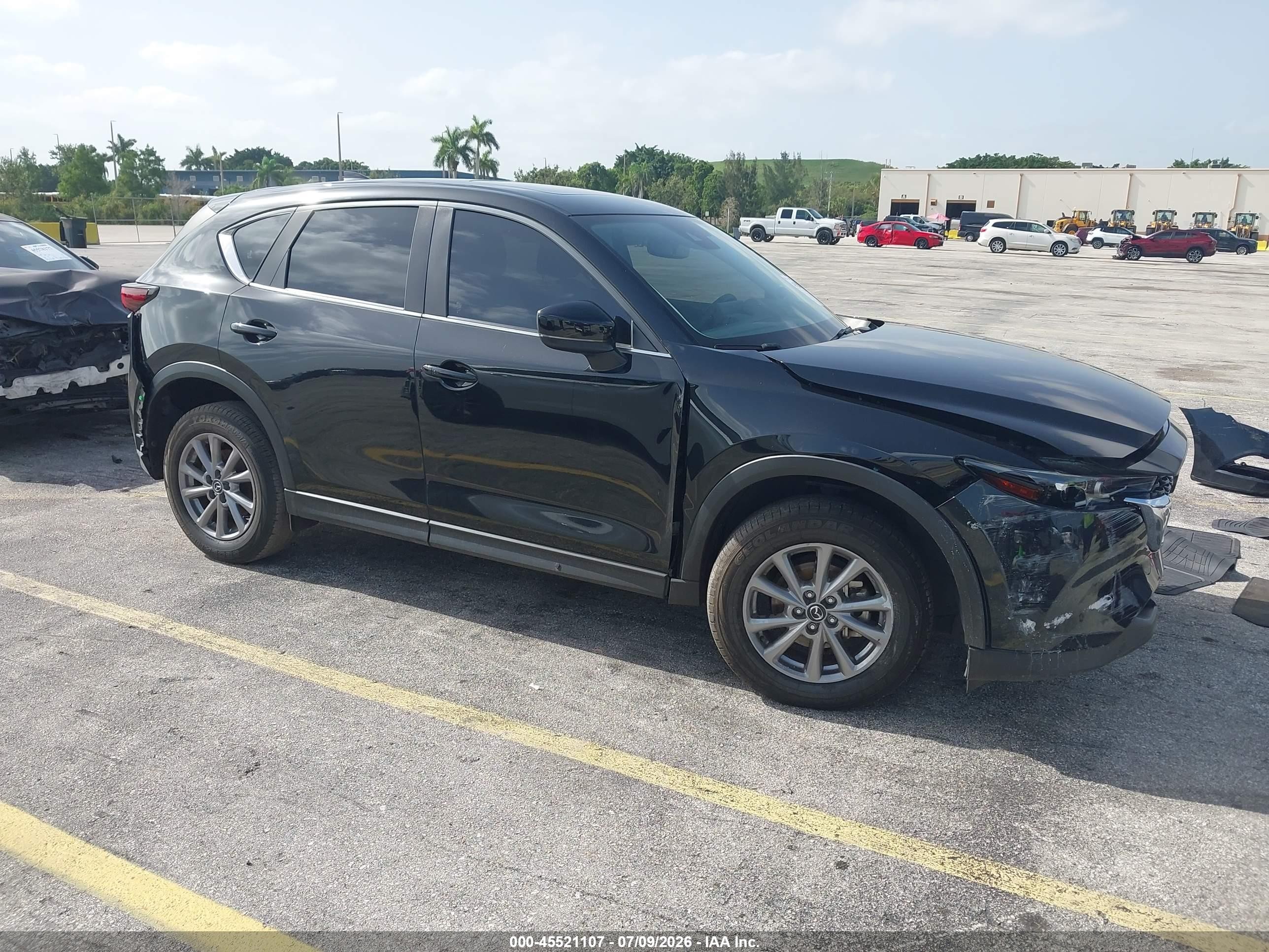 2023 Mazda CX-5 S Preferred, VIN JM3KFBCM8P0172246 — Front end