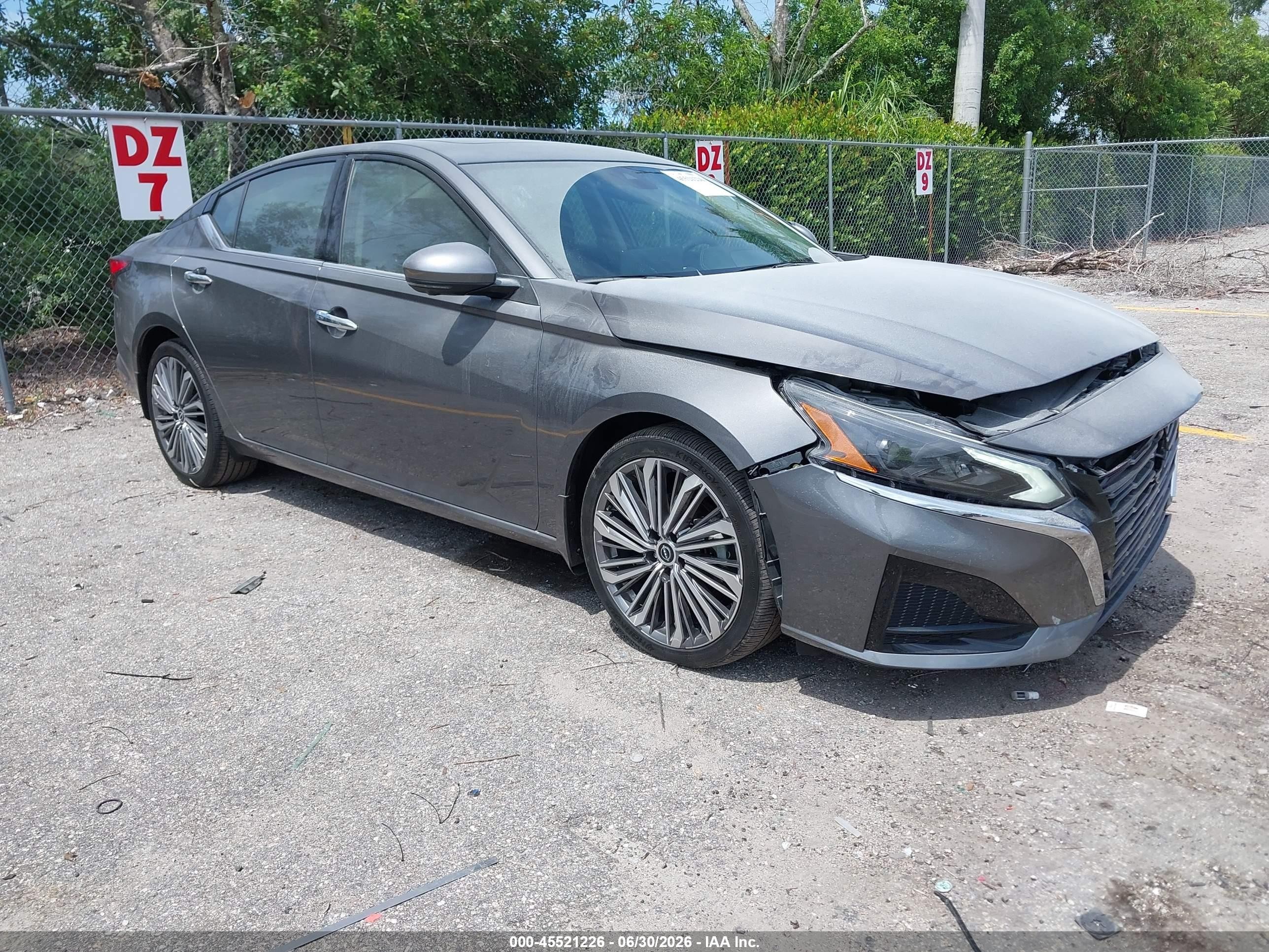 2025 Nissan Altima SL, VIN 1N4BL4EV3SN309937 — Front end