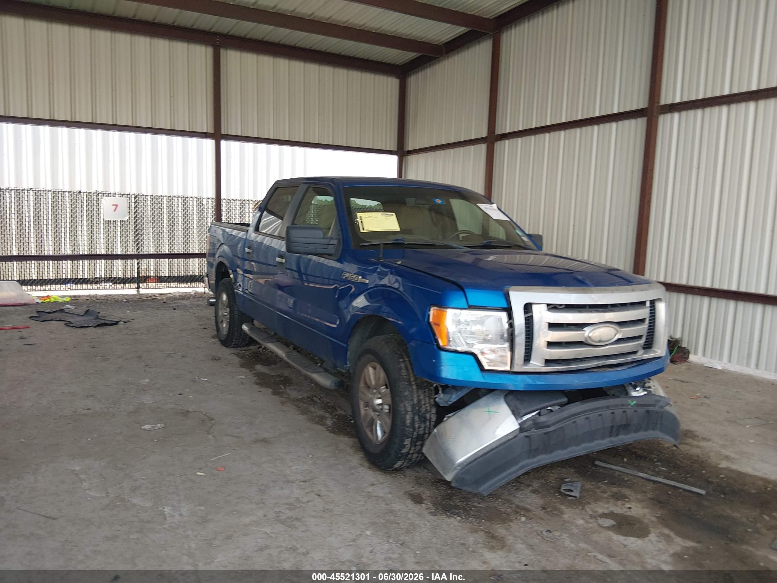 2009 Ford F-150 XL, VIN 1FTRW12849FB12101 — Перед