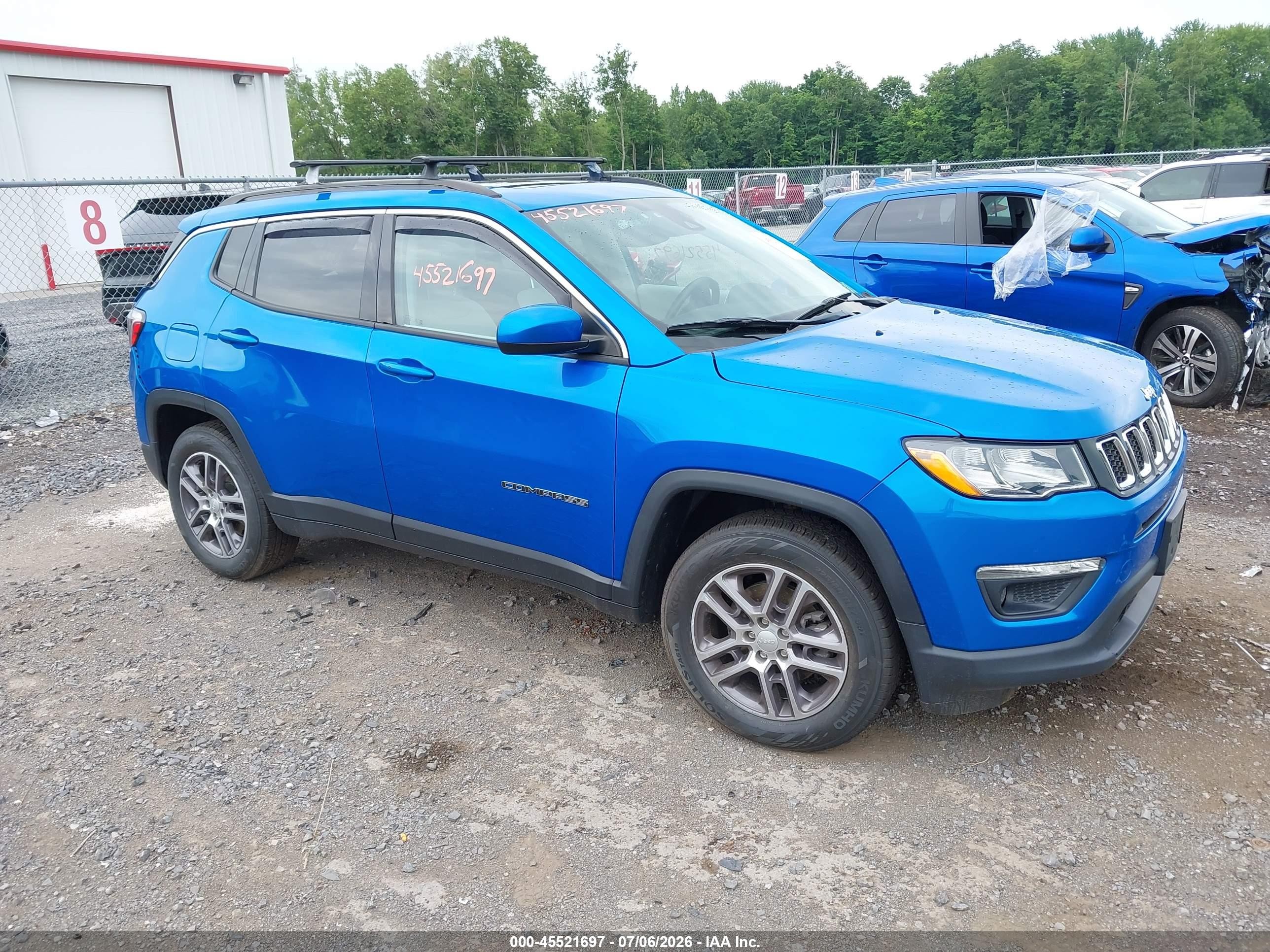 2020 Jeep Compass Latitude, VIN 3C4NJDBB1LT258138 — Rear end