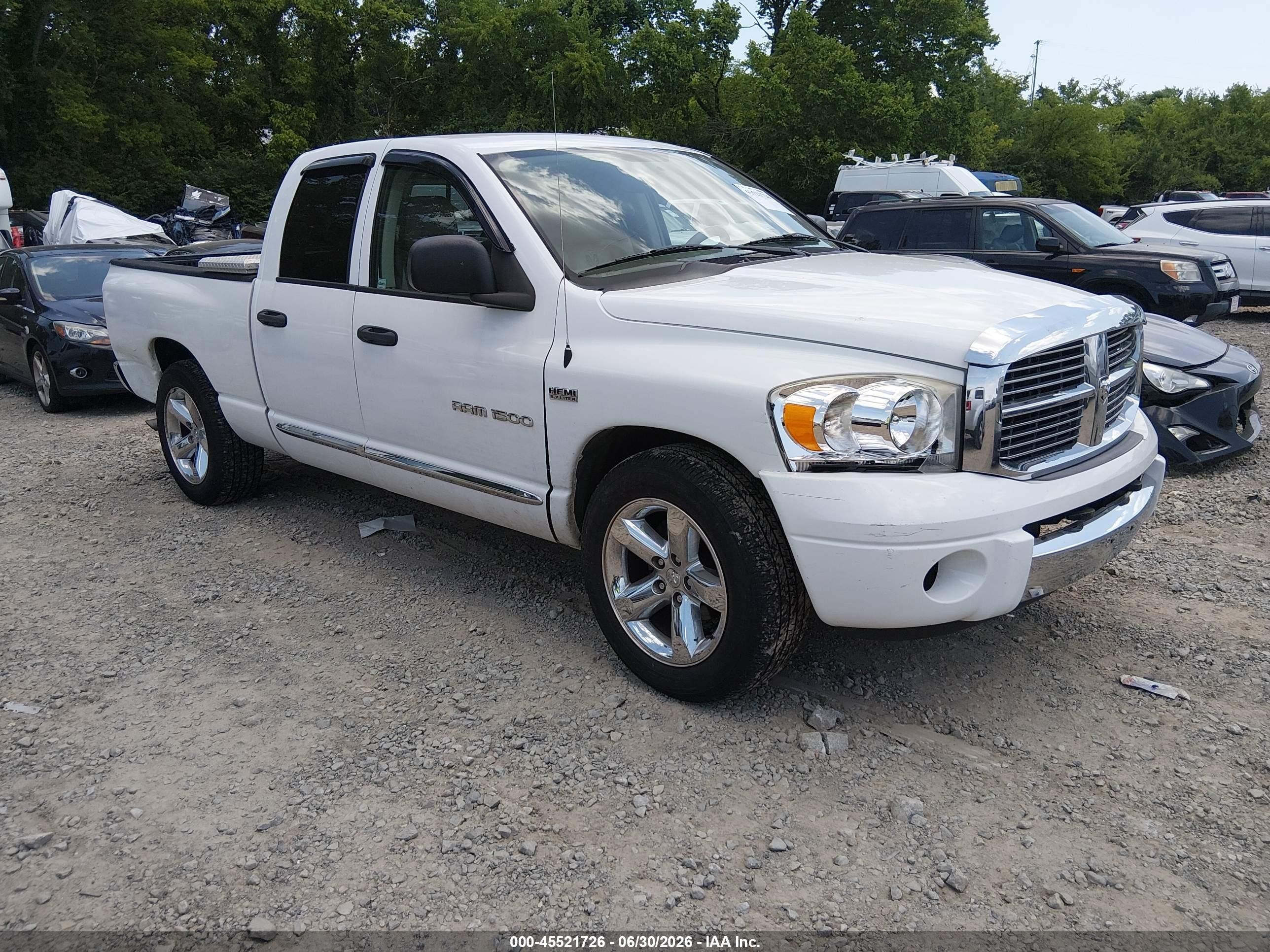 2006 Dodge 1500 SLT, VIN 1D7HA182X6J106878 — Front end