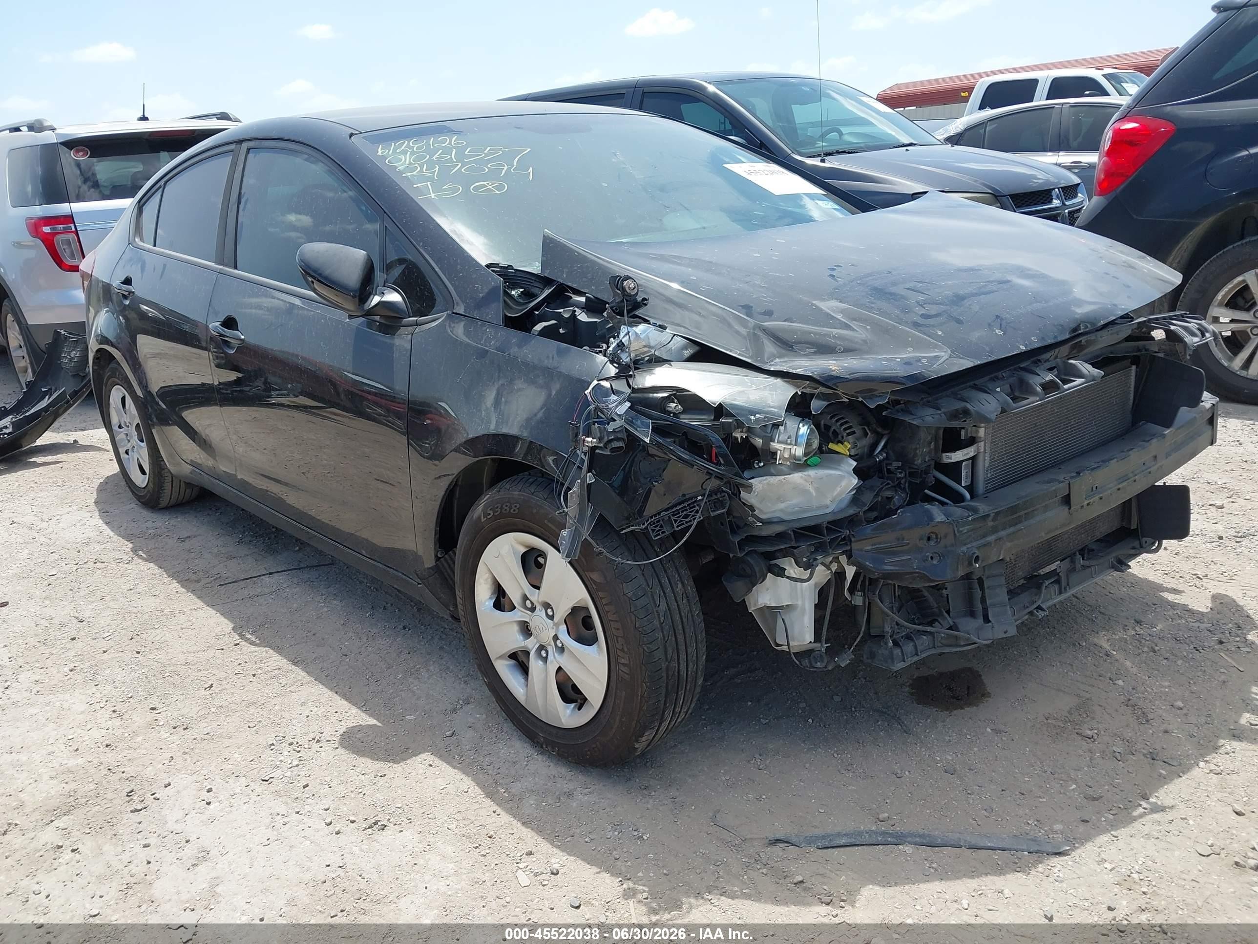 2018 Kia Forte LX, VIN 3KPFK4A77JE247094 — Front end