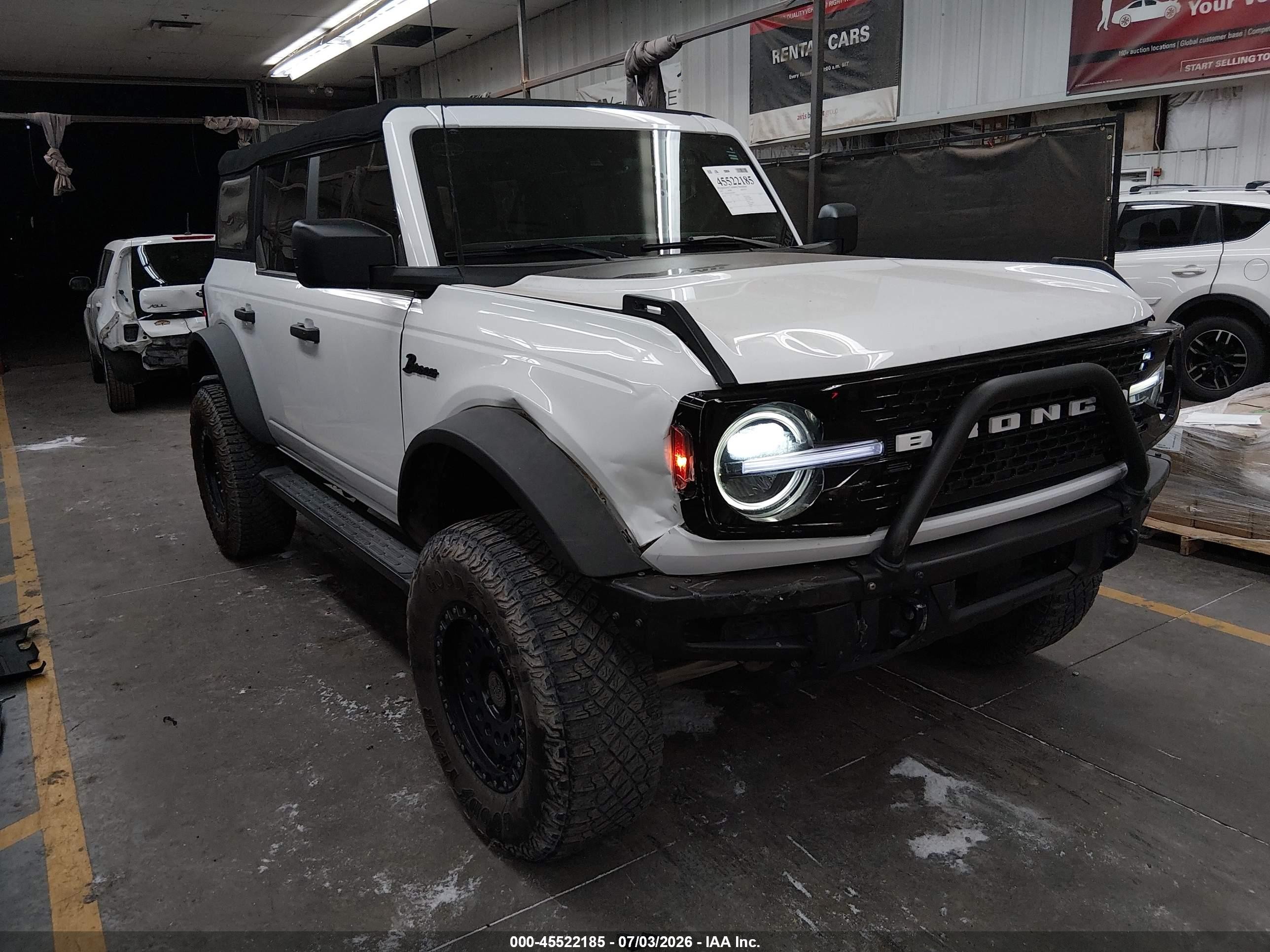 2022 Ford Bronco Badlands, VIN 1FMEE5DP7NLB16499 — Front end