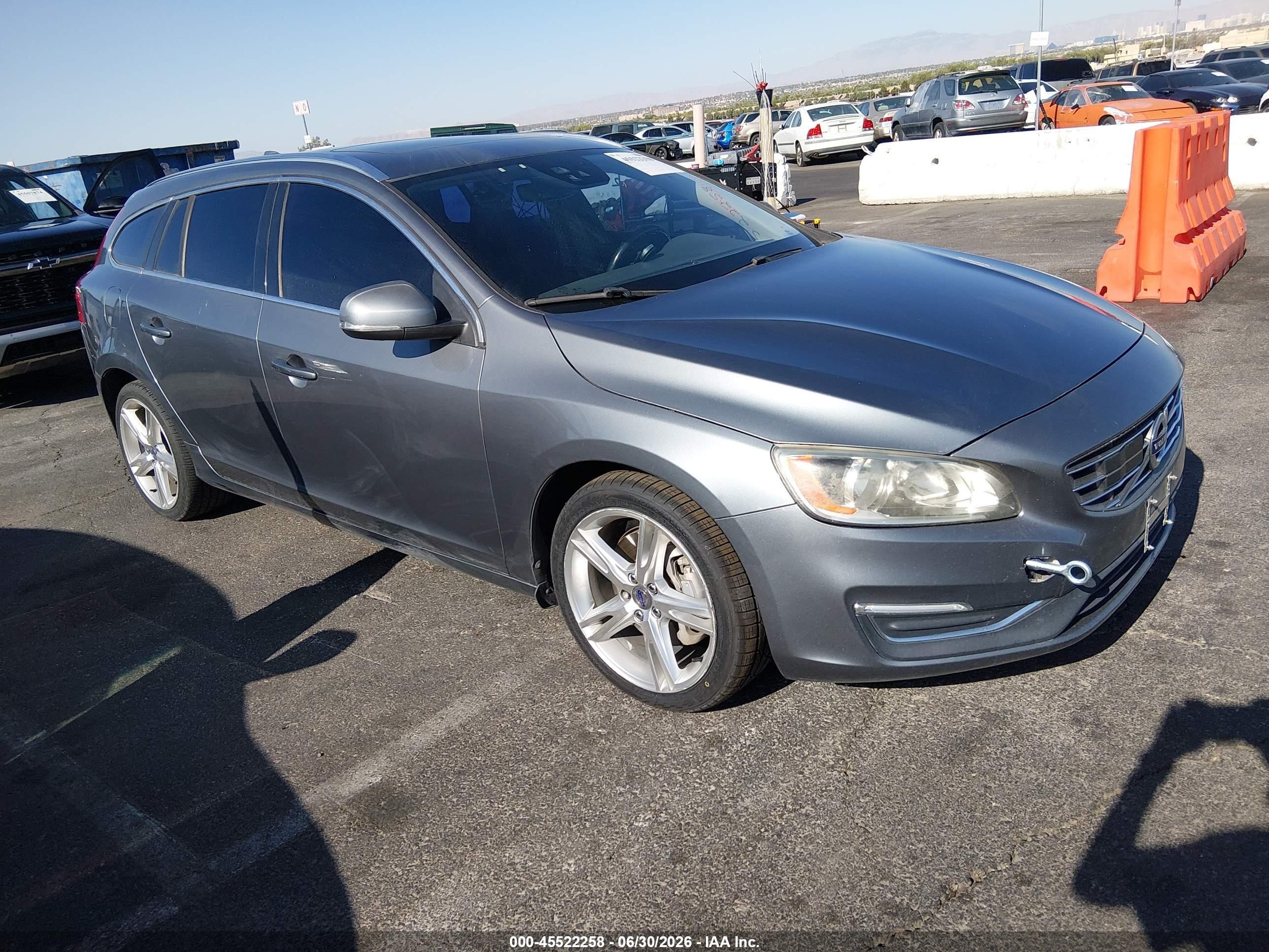 2016 Volvo V60 T5 Premier, VIN YV1612SK7G1310226 — Normal wear
