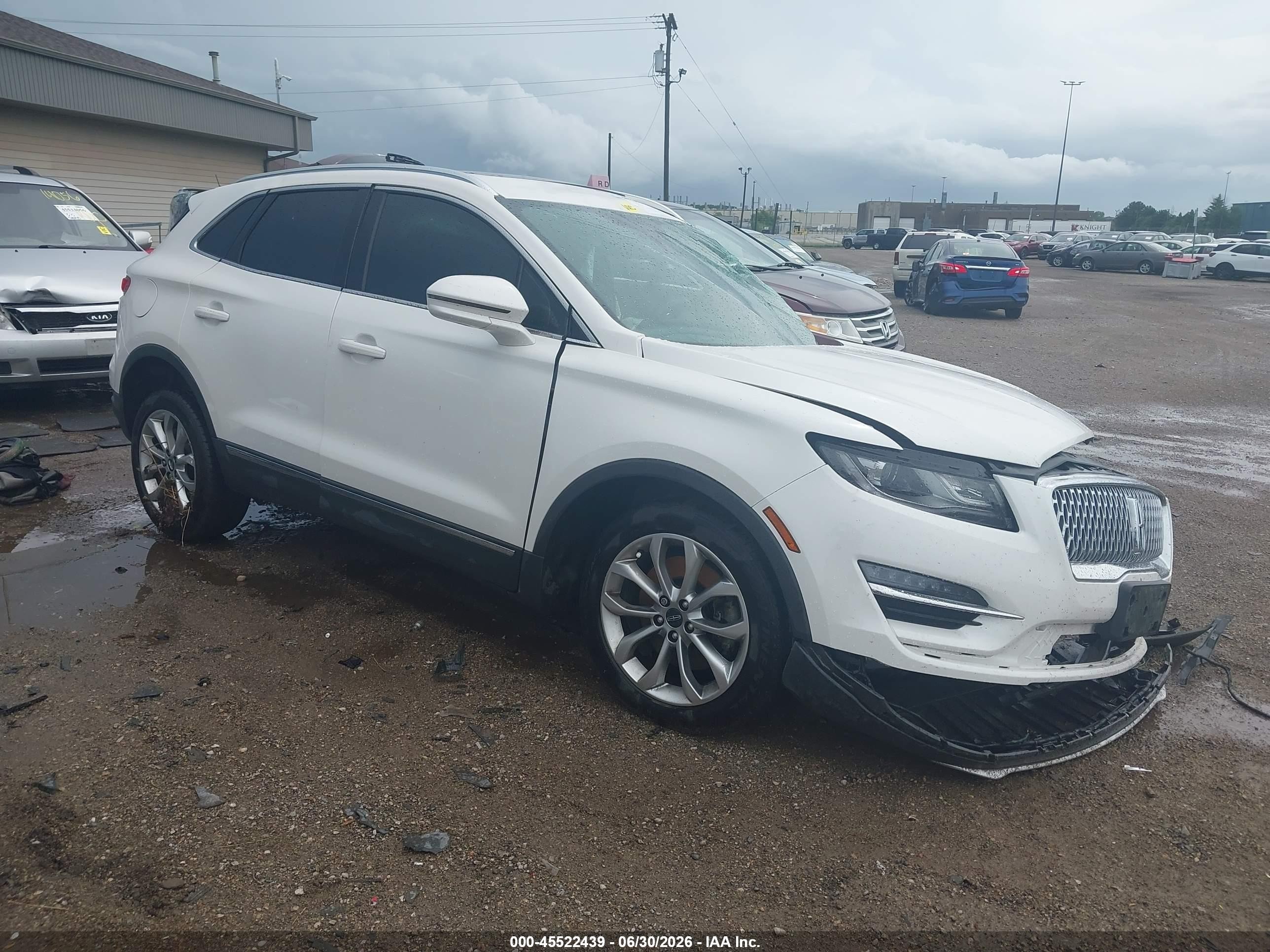 2019 Lincoln MKC Select, VIN 5LMCJ2D93KUL43078 — Rollover
