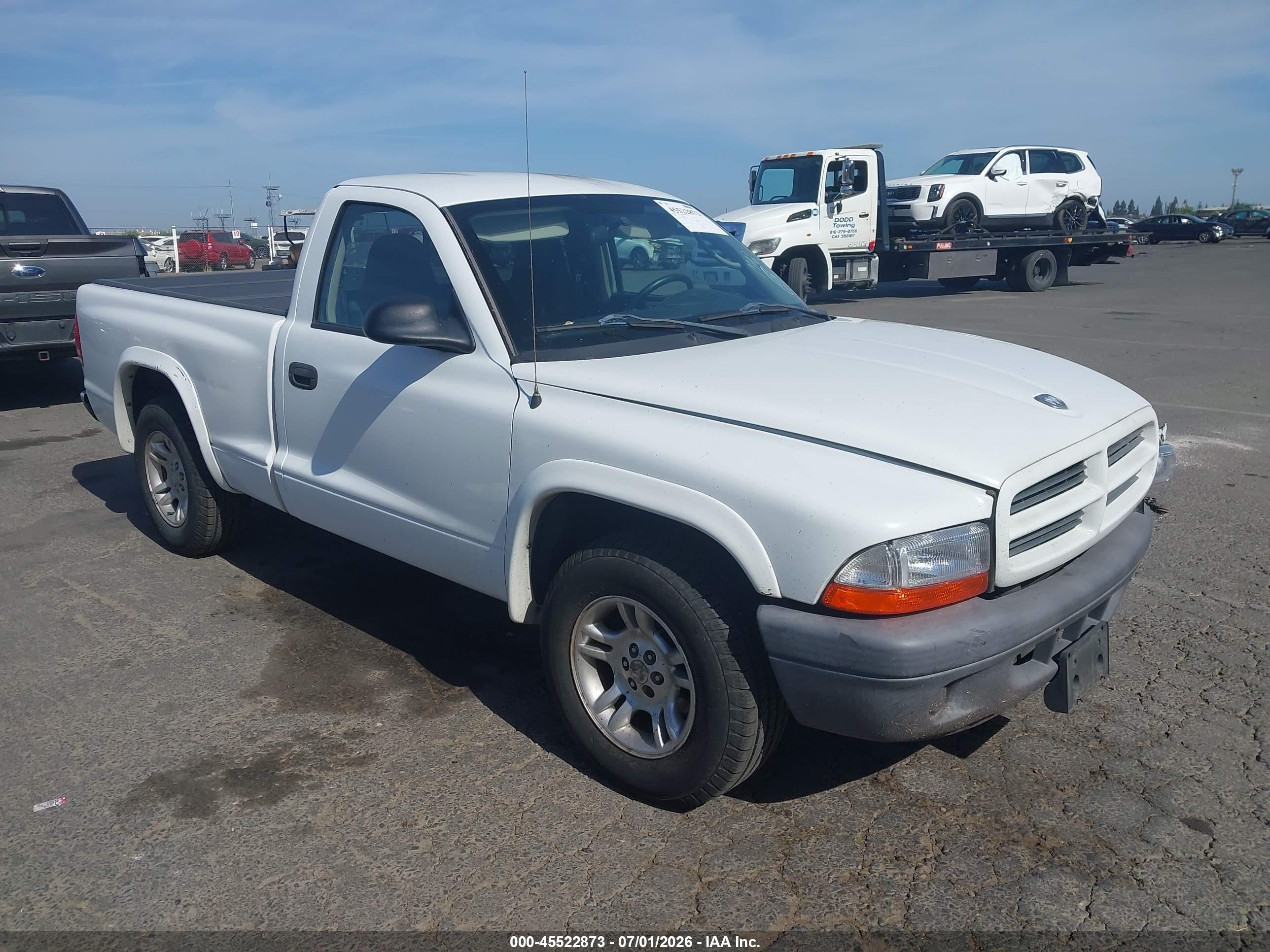 2003 Dodge Dakota, VIN 1D7FL16X03S196323 — Front end