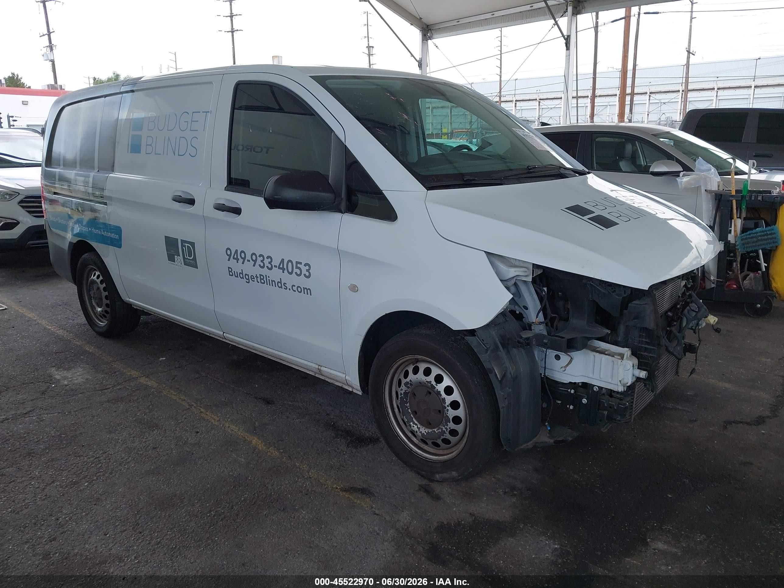2016 Mercedes-Benz Metris Cargo, VIN WD3PG2EAXG3199567 — Front end