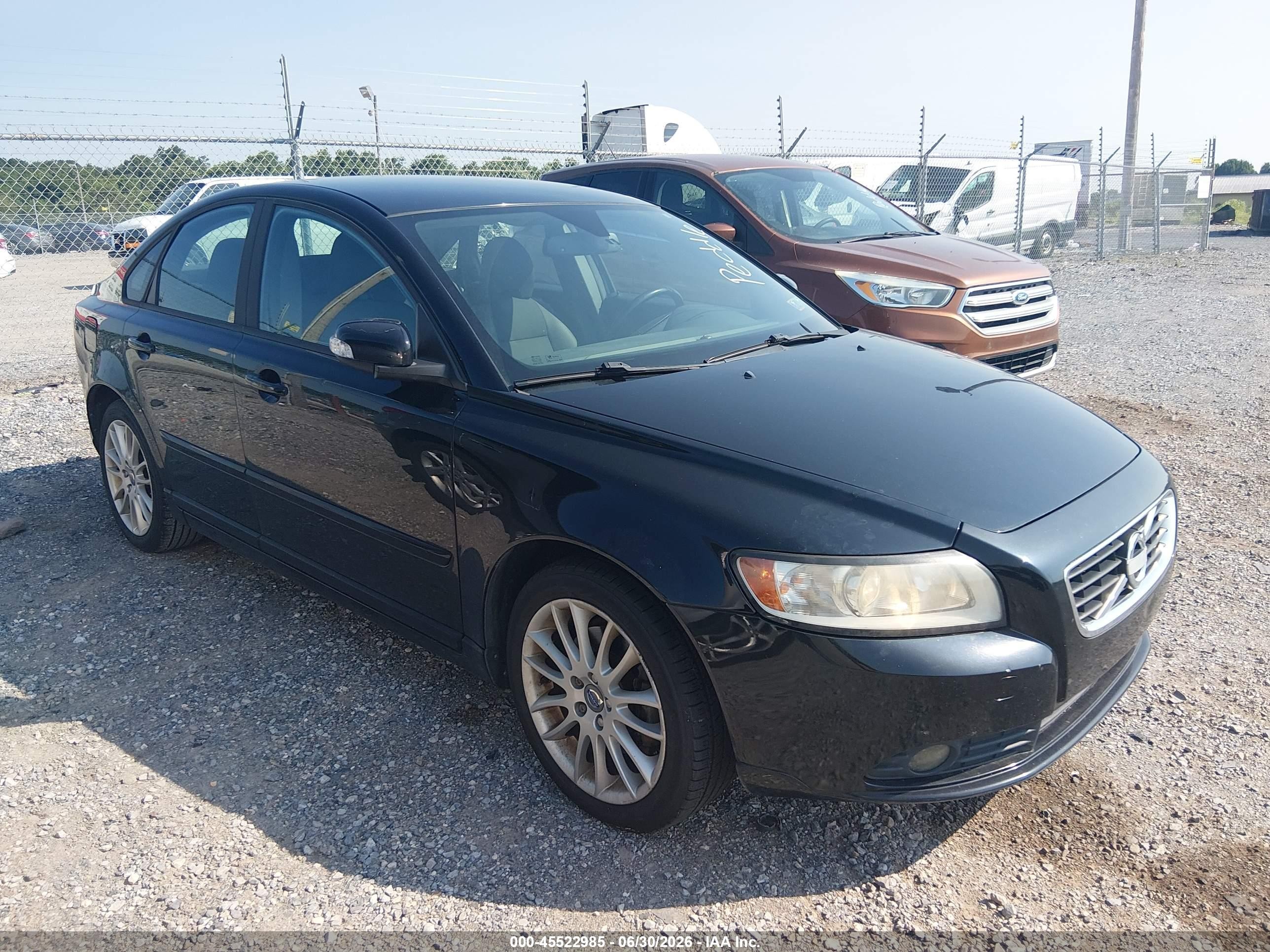 2011 Volvo S40, VIN YV1672MS2B2543087 — Normal wear