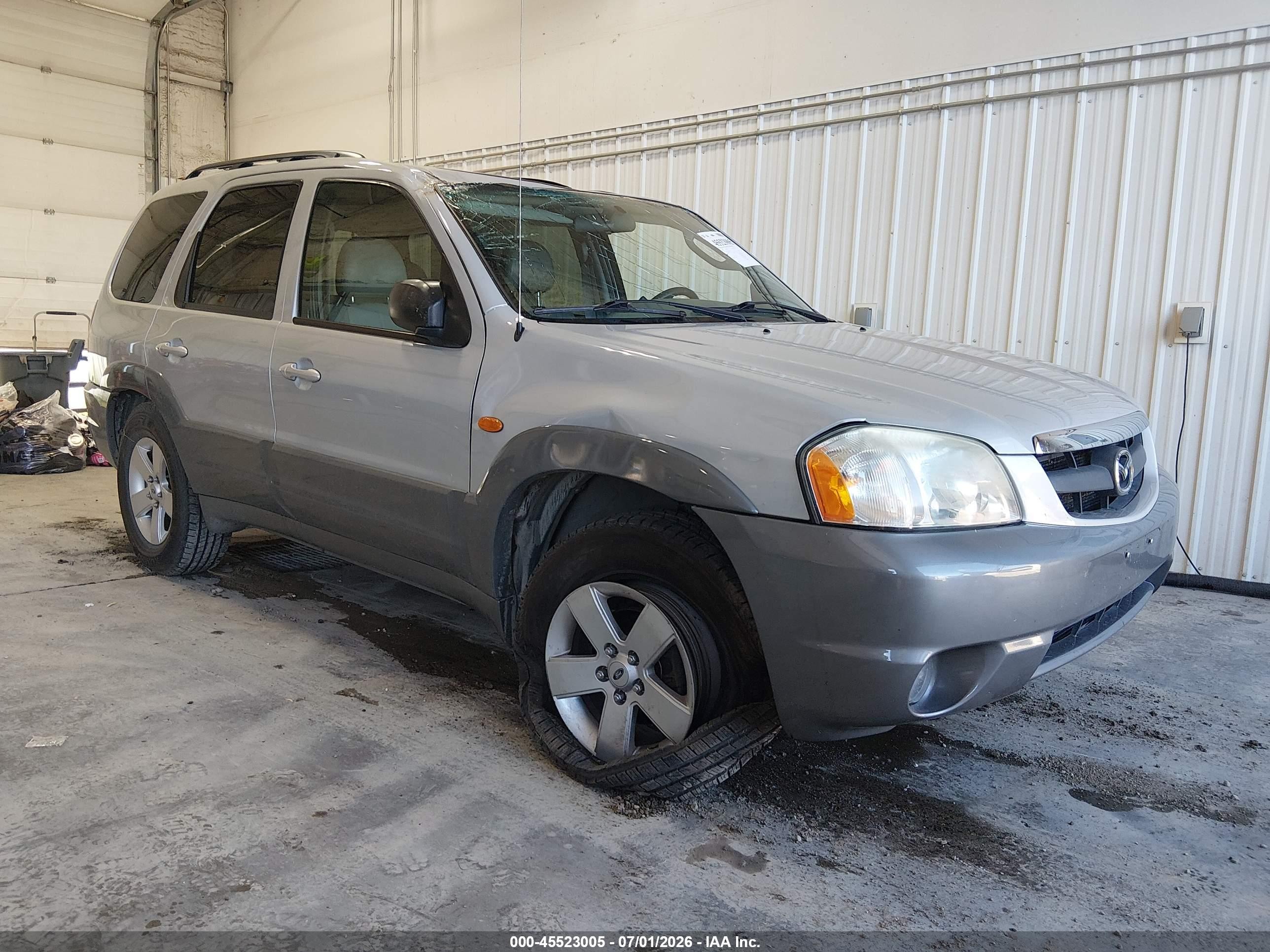 2002 Mazda Tribute LX, VIN 4F2YU08132KM23621 — Front end