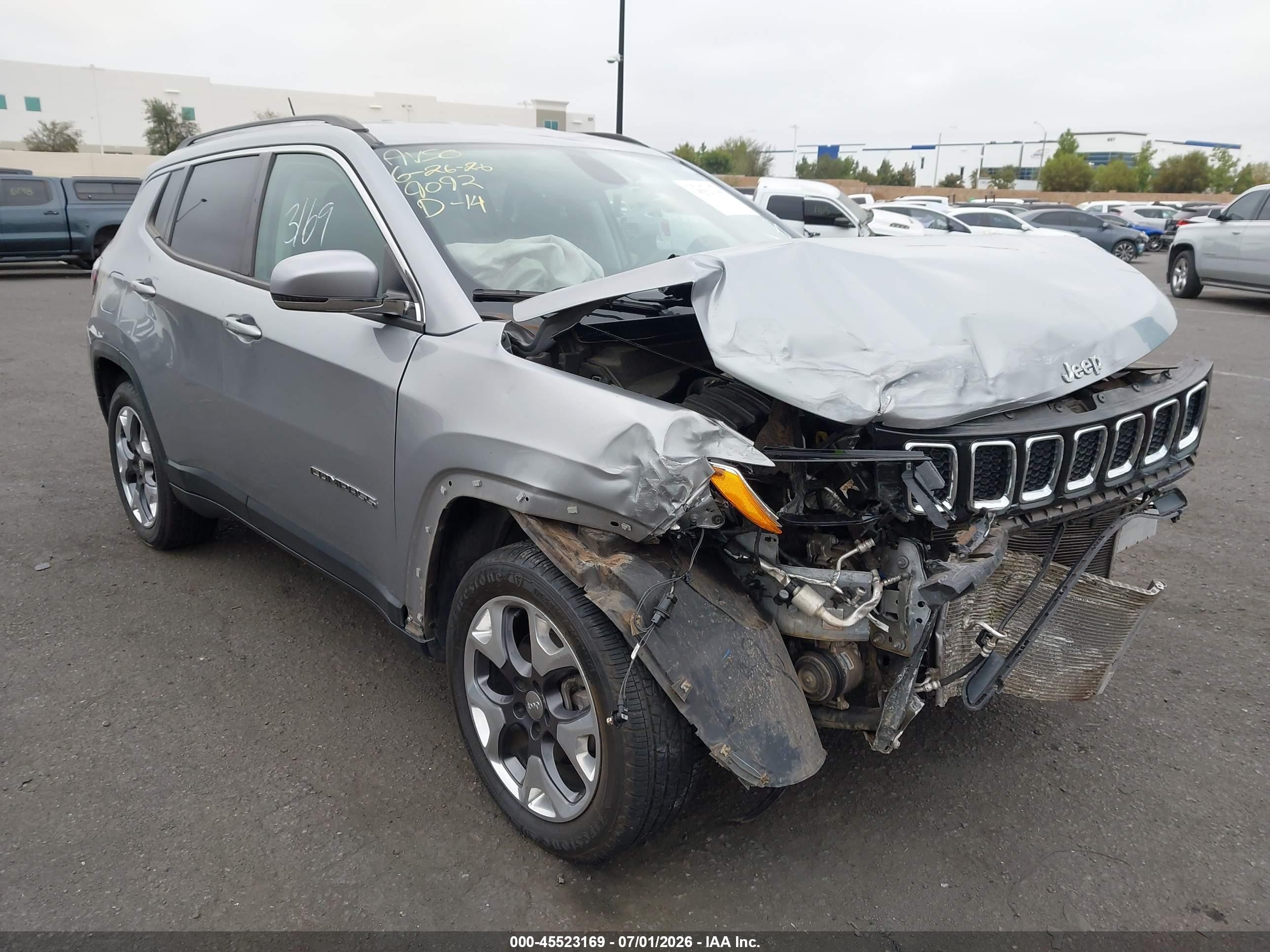 2020 Jeep Compass Limited, VIN 3C4NJCCB0LT128683 — Front end