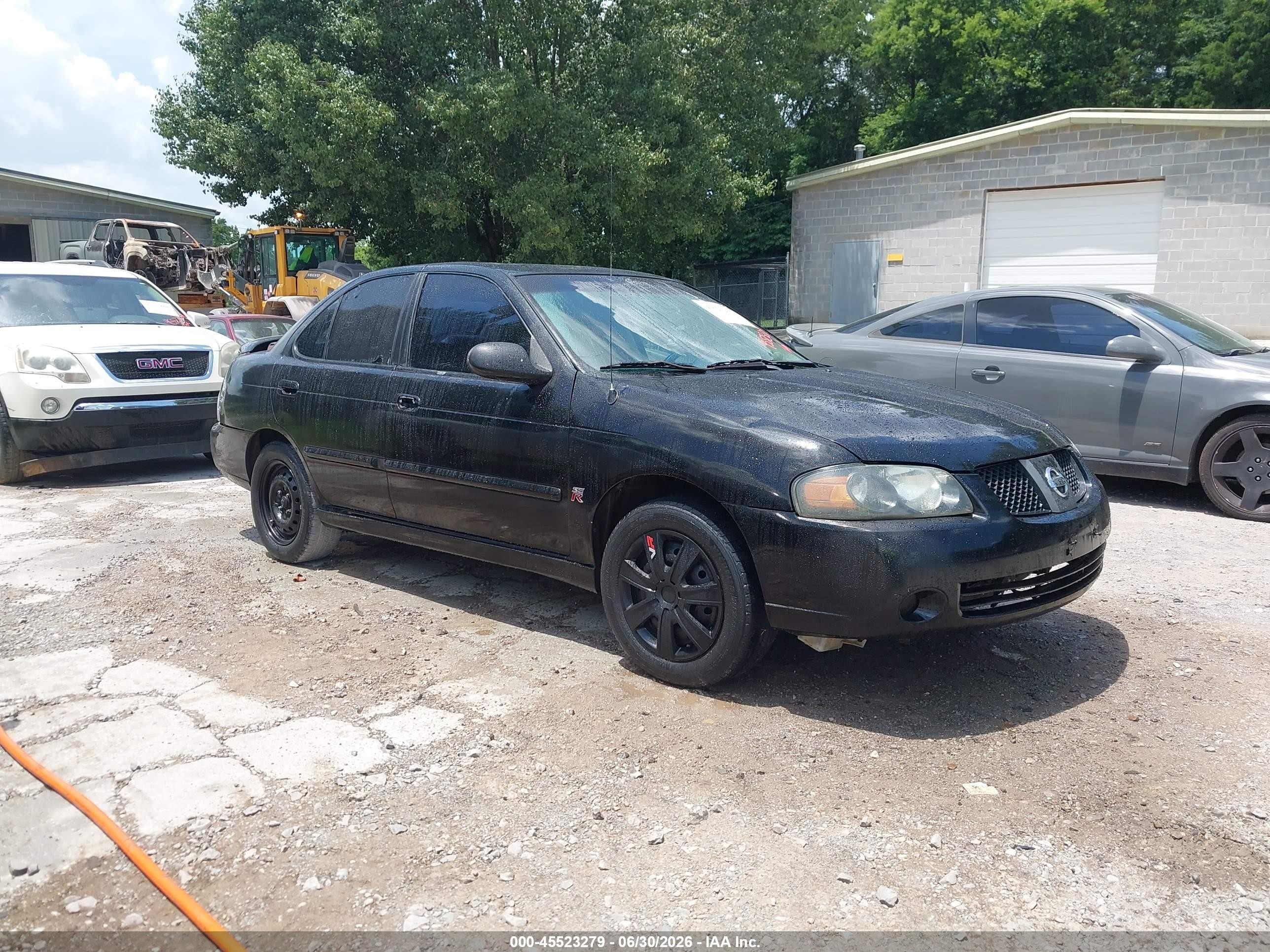 2004 Nissan Sentra SE-R Spec V, VIN 3N1AB51D94L728599 — Normal wear