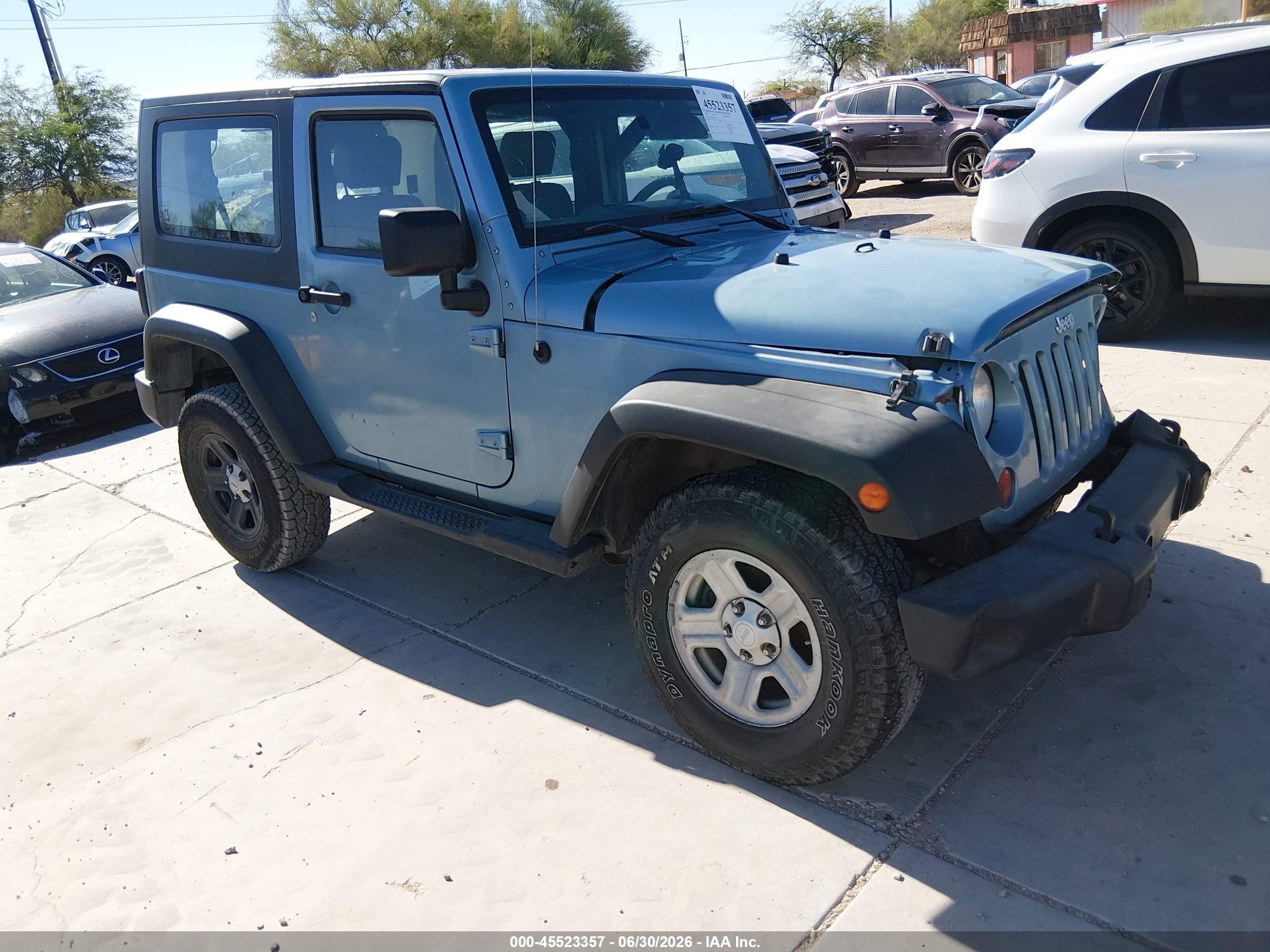 2008 Jeep Wrangler X, VIN 1J4FA24198L571917 — Front end