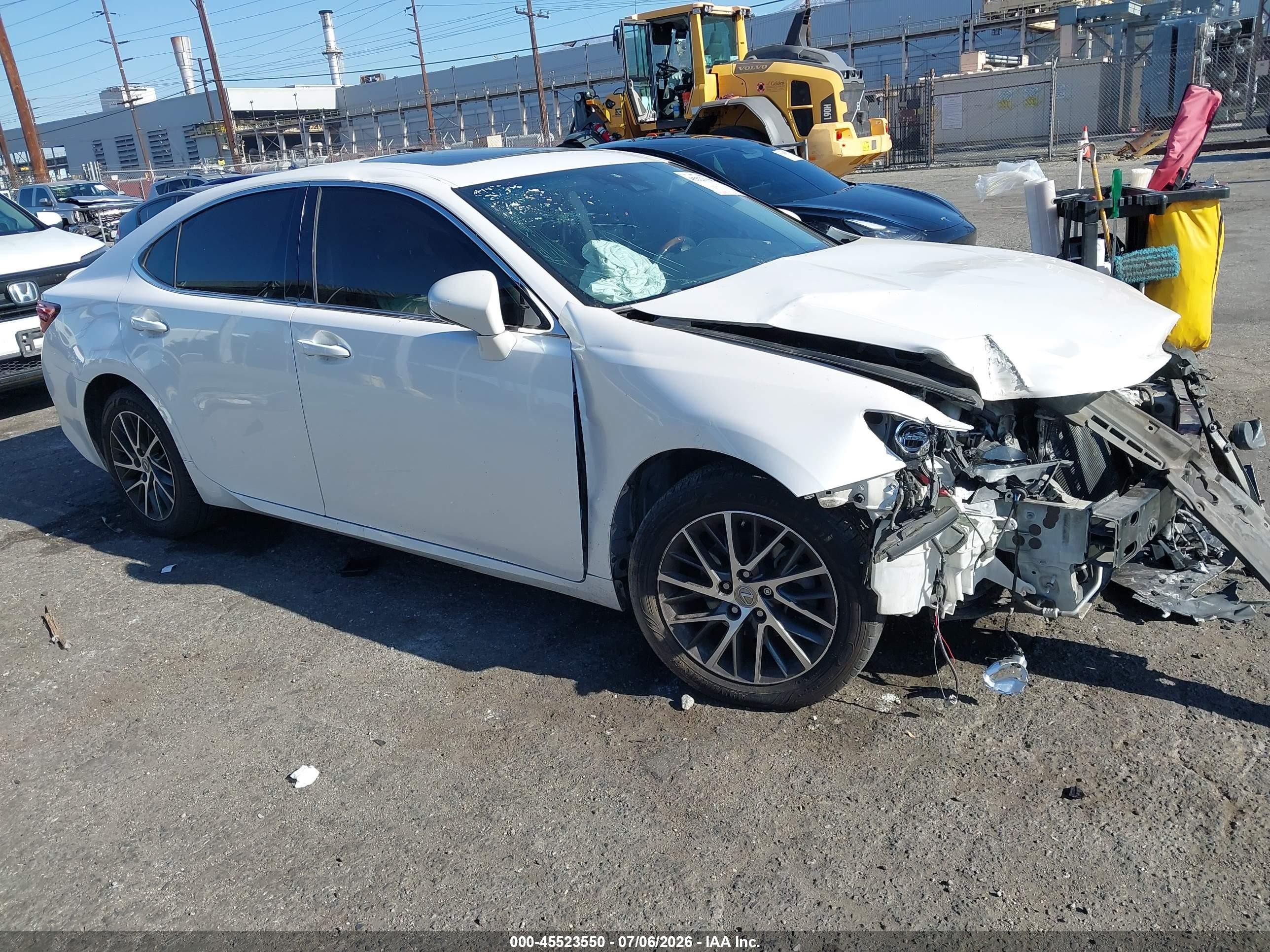 2017 Lexus ES 350, VIN 58ABK1GG9HU047600 — Front end