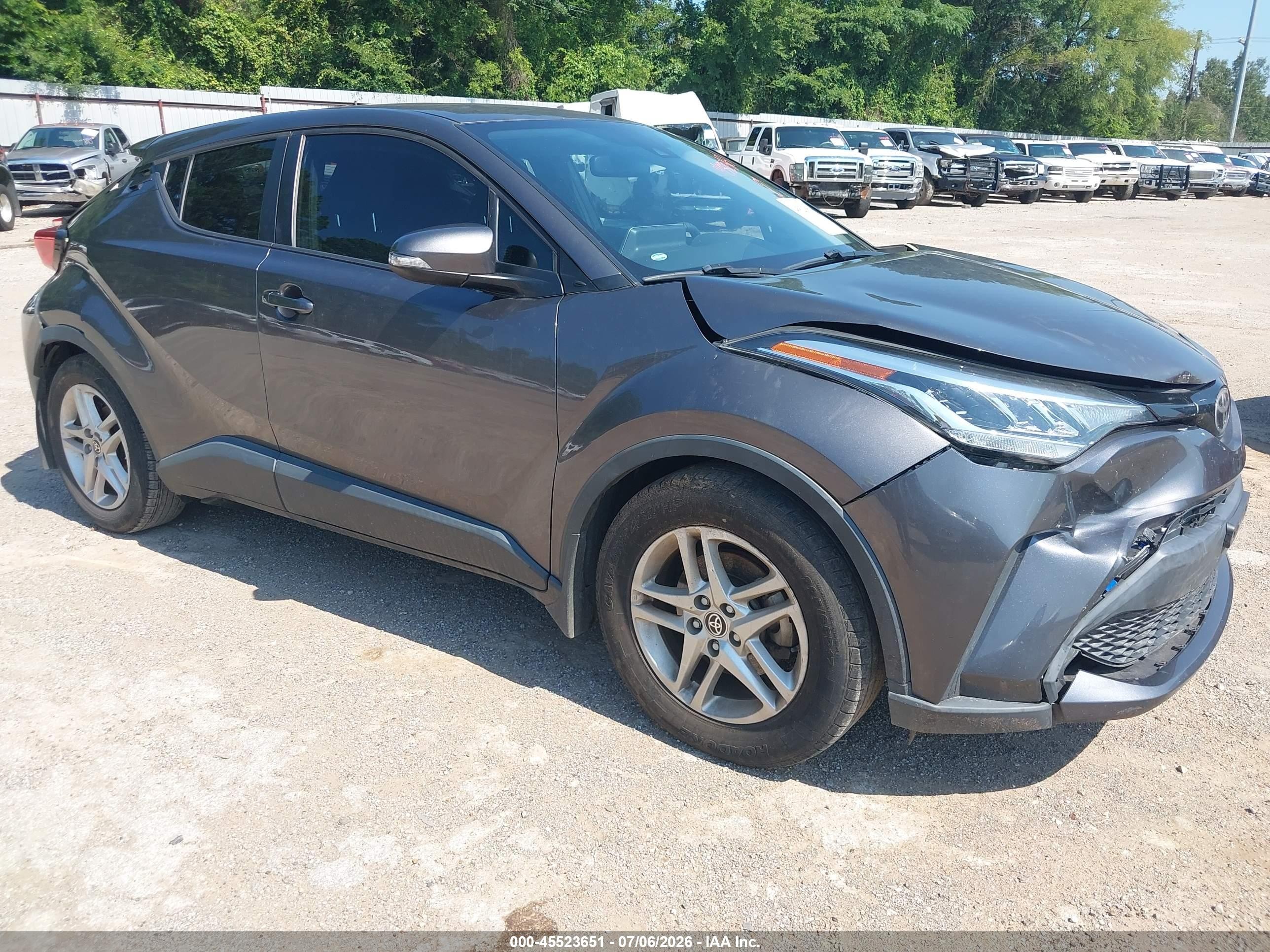 2020 Toyota C-HR XLE, VIN JTNKHMBX3L1091939 — All over