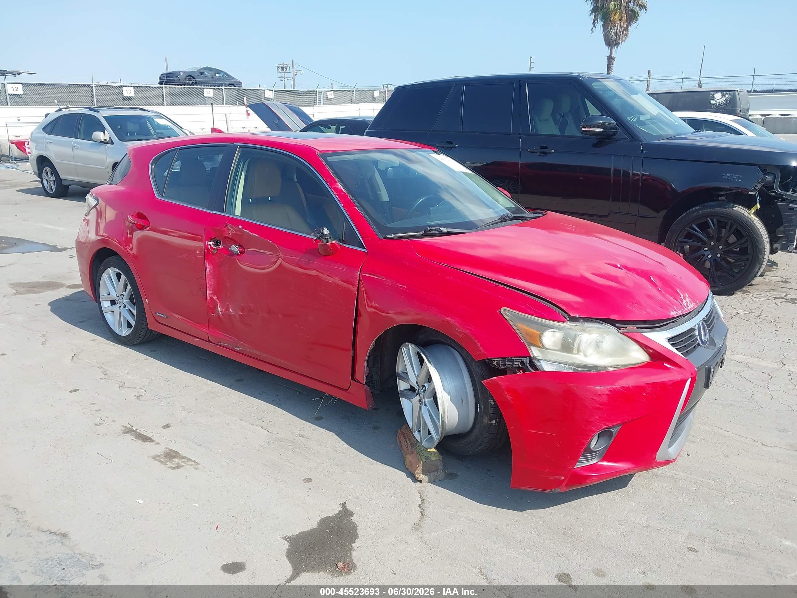 2014 Lexus CT 200h, VIN JTHKD5BH2E2206914 — Front end