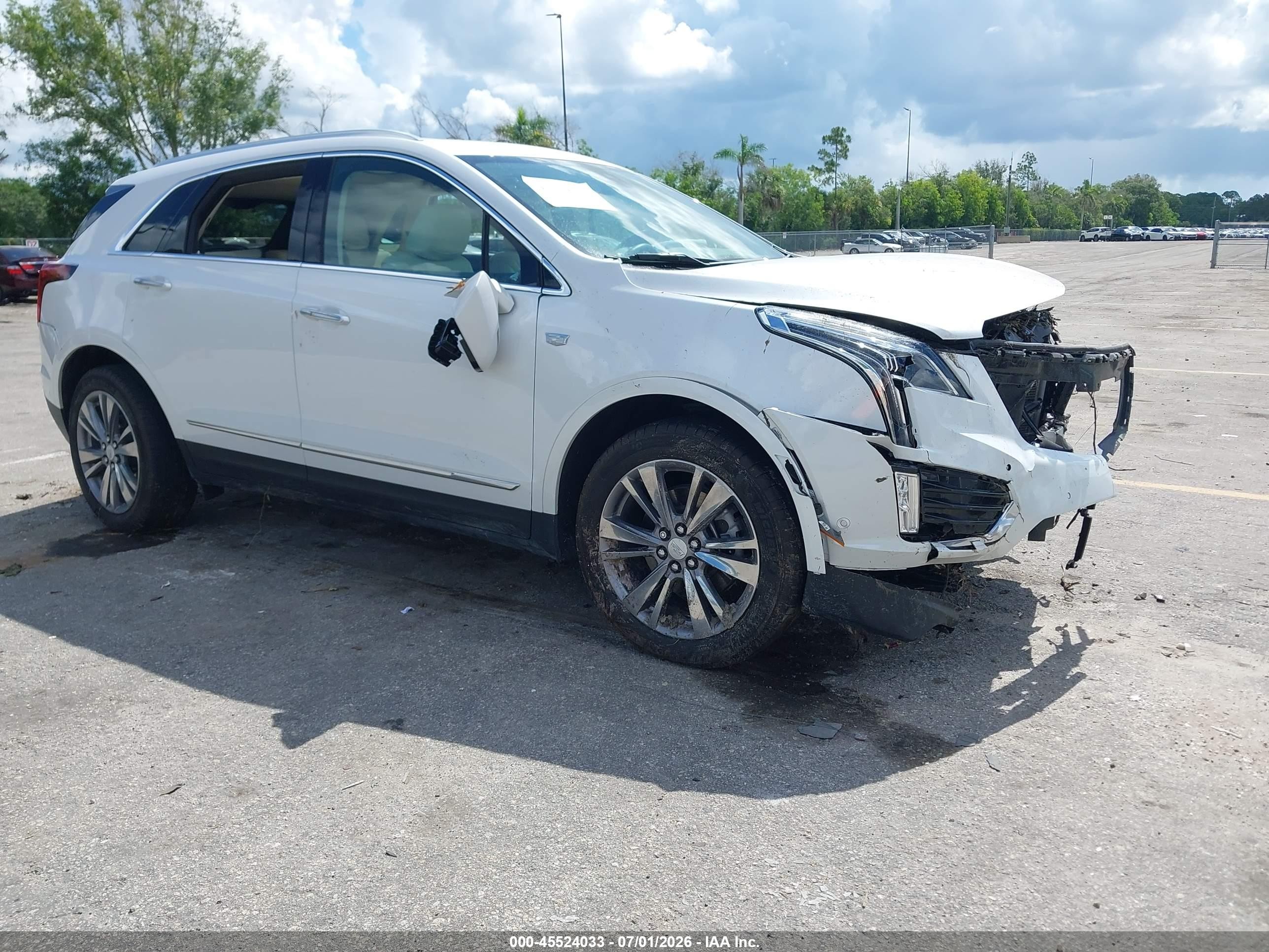 2024 Cadillac XT5 FWD Premium Luxury, VIN 1GYKNCR45RZ742608 — Water / flood