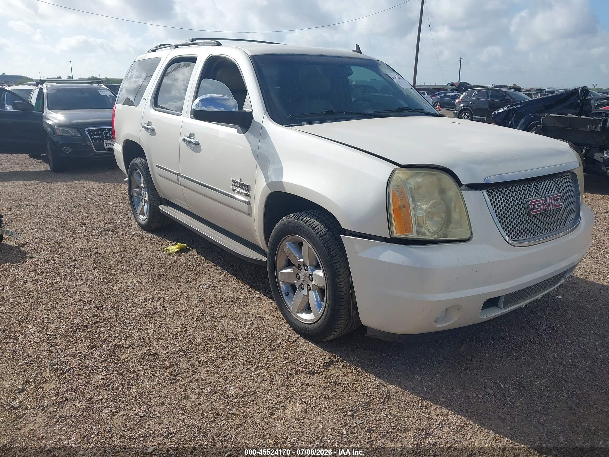 2013 GMC Yukon SLT, VIN 1GKS1CE05DR200751 — Normal wear