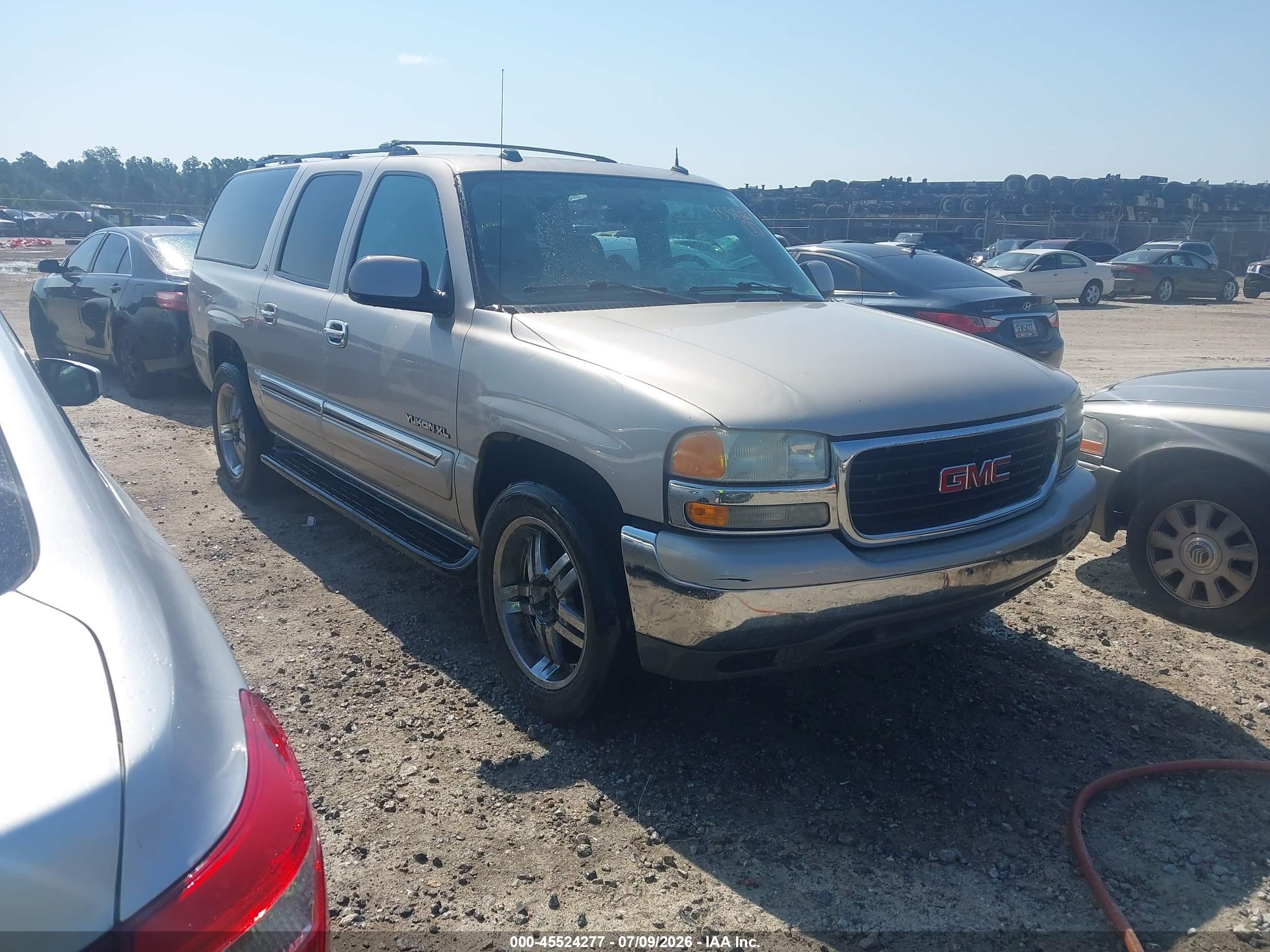 2004 GMC Yukon XL SLT, VIN 3GKEC16Z44G152863 — Normal wear