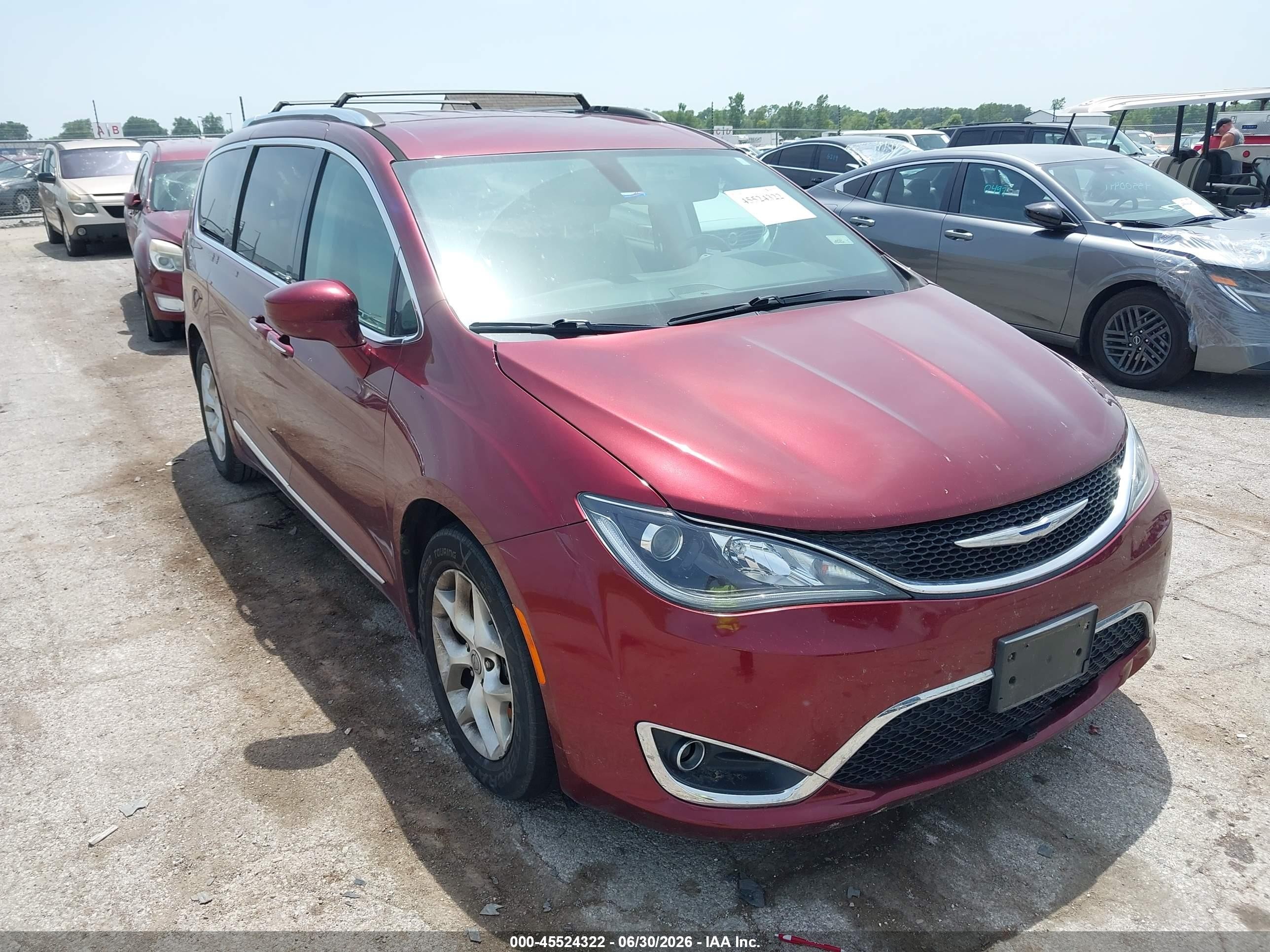 2017 Chrysler Pacifica Touring L Plus, VIN 2C4RC1EGXHR570938 — Not stated
