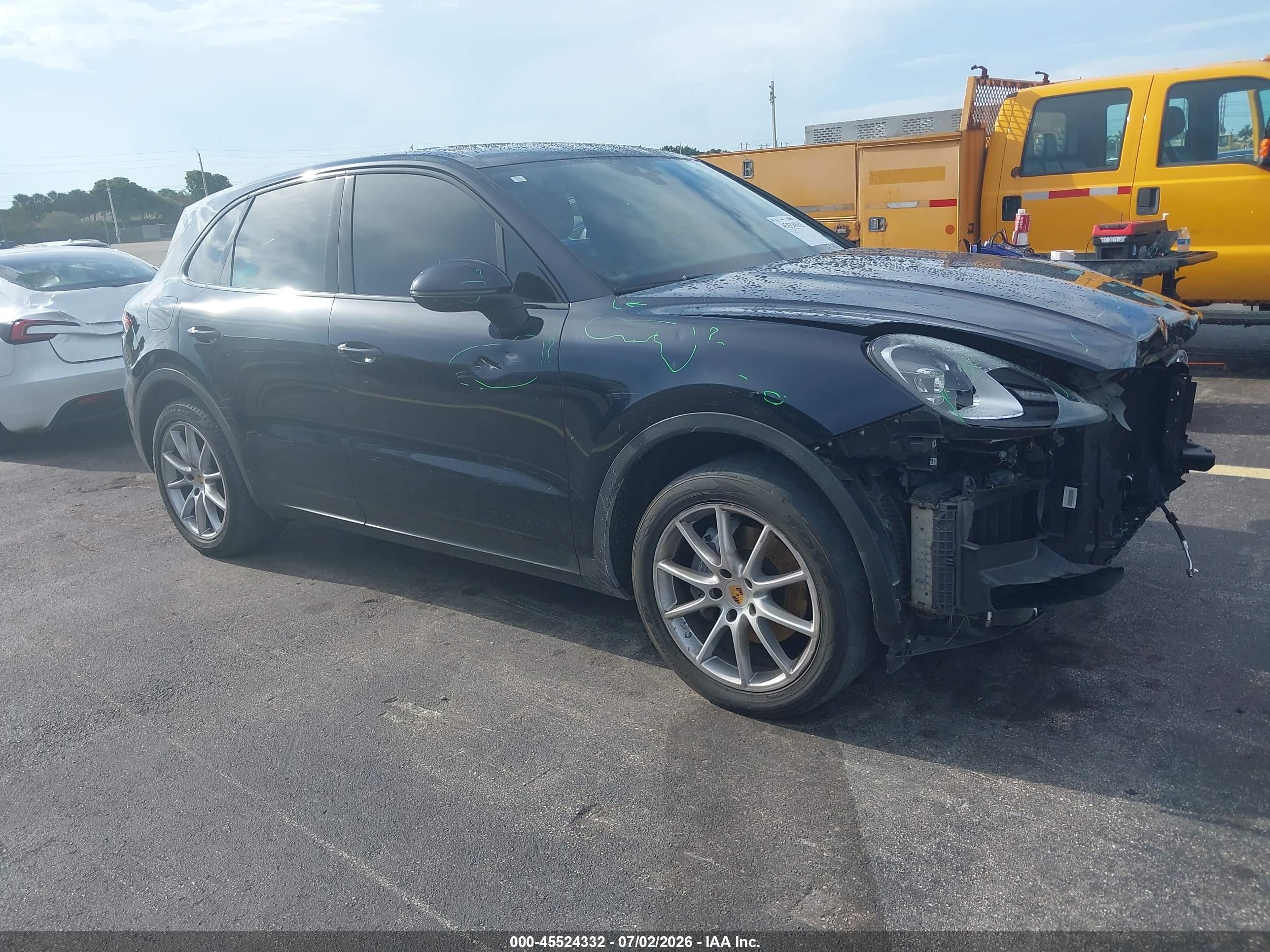 2019 Porsche Cayenne, VIN WP1AA2AY2KDA00593 — Front end