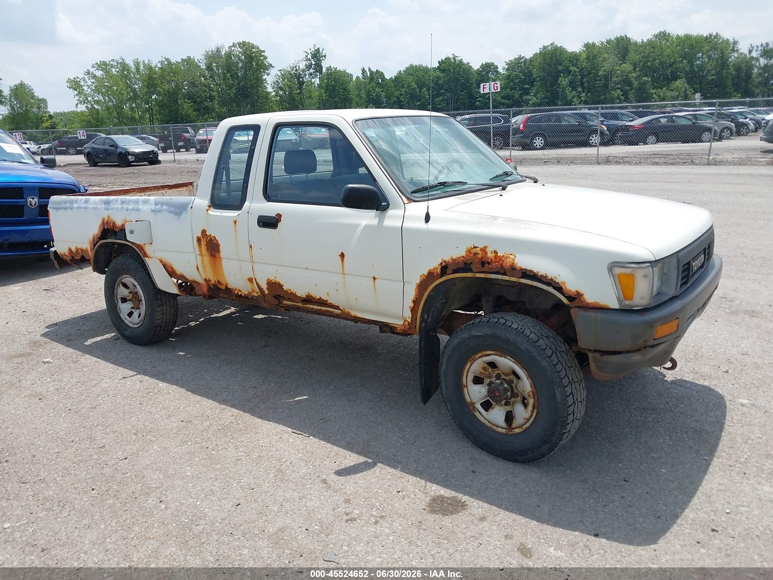 1989 Toyota Pickup, VIN JT4RN13P9K0007717 — Normal wear