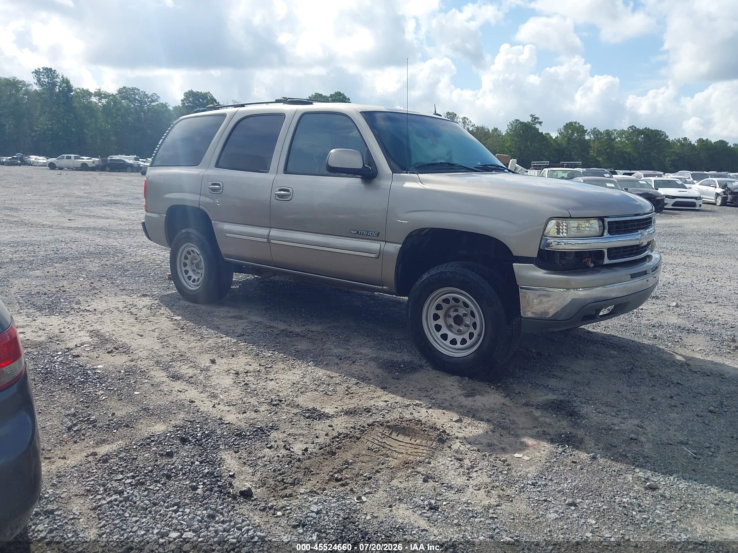 2003 Chevrolet Tahoe LT, VIN 1GNEC13Z43R307711 — Normal wear