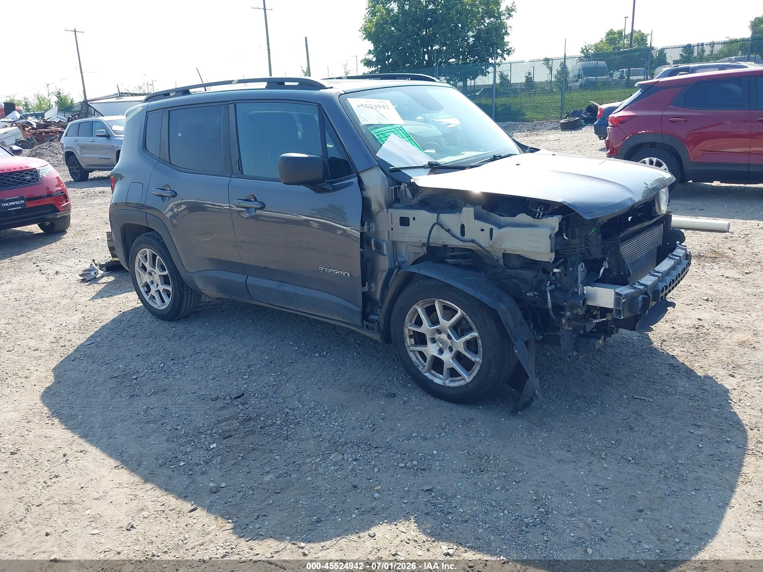 2020 Jeep Renegade Latitude, VIN ZACNJABB9LPL20887 — По всему кузову