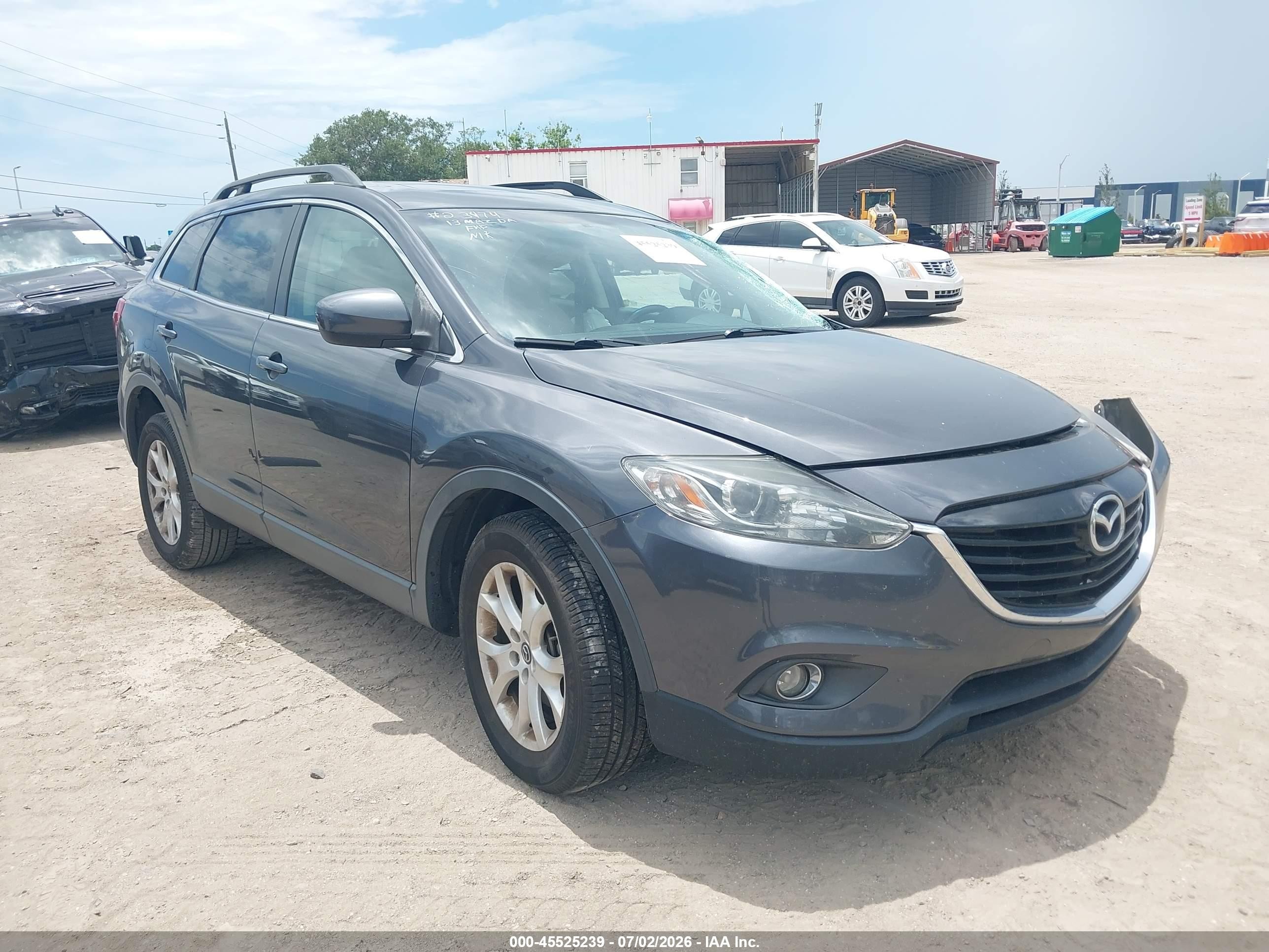 2013 Mazda CX-9 Touring, VIN JM3TB2CA7D0424134 — Перед