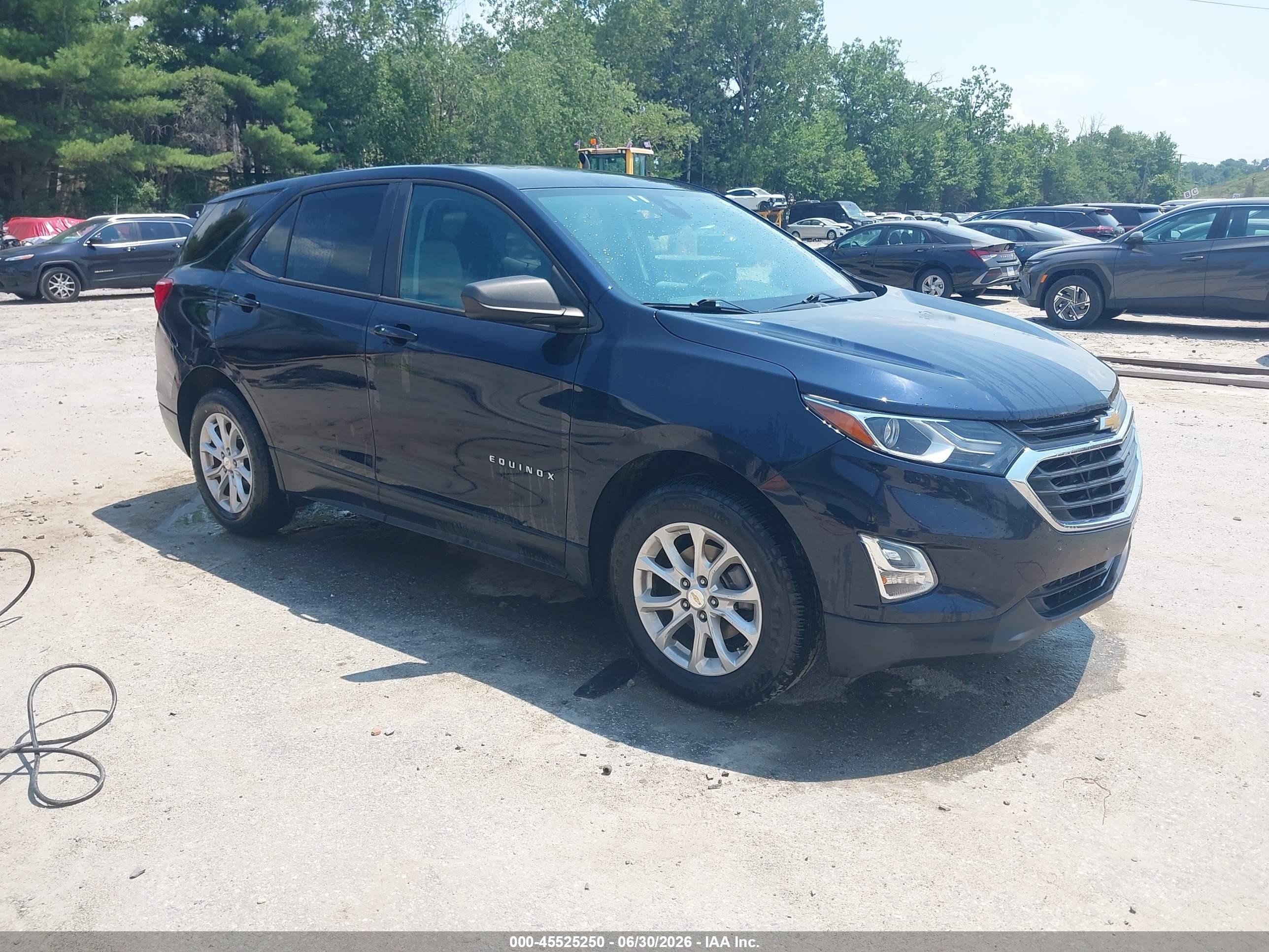 2020 Chevrolet Equinox LS, VIN 3GNAXSEV3LS673062 — Normal wear