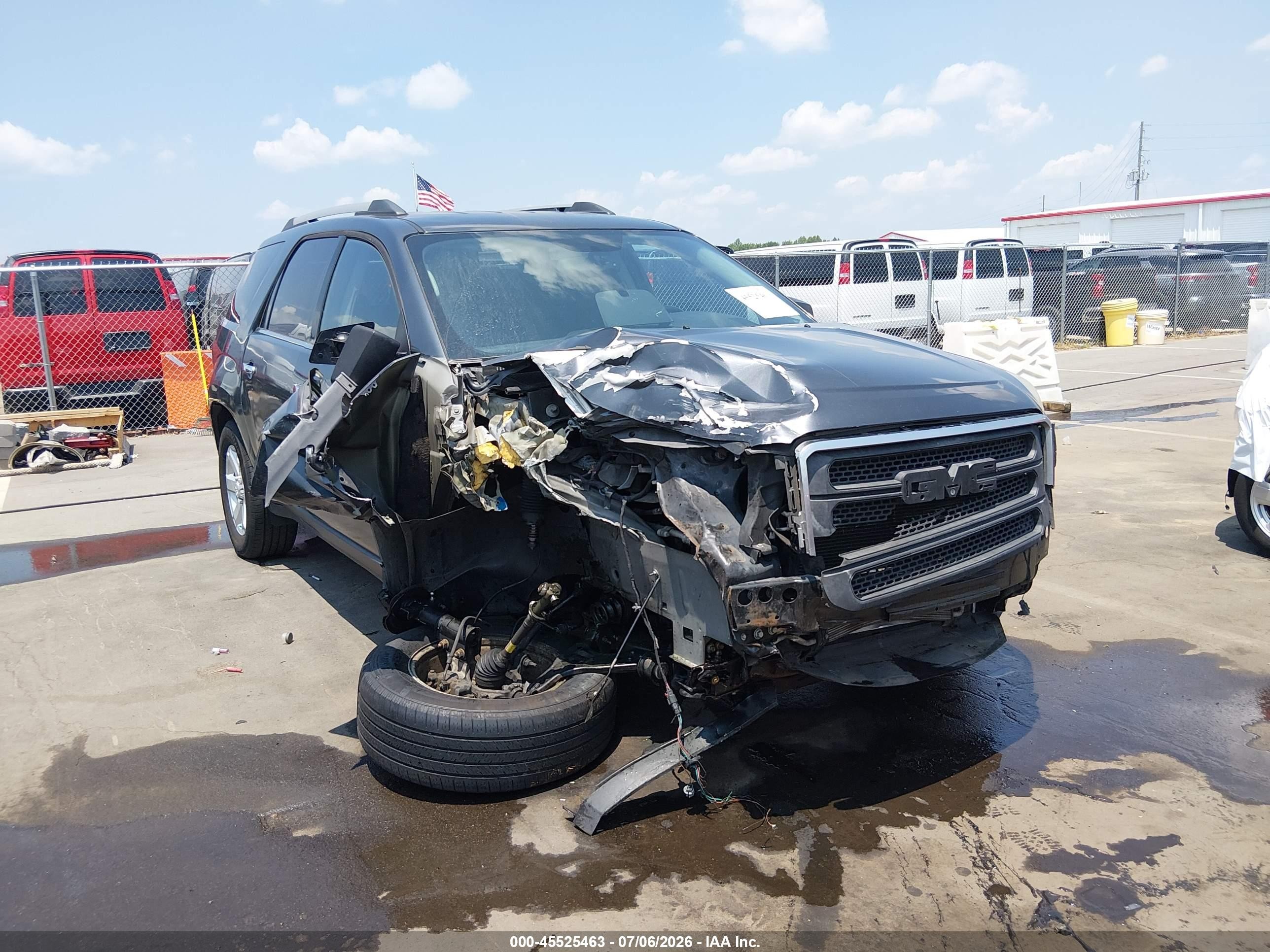2013 GMC Acadia SLE, VIN 1GKKRPKD2DJ249802 — Перед