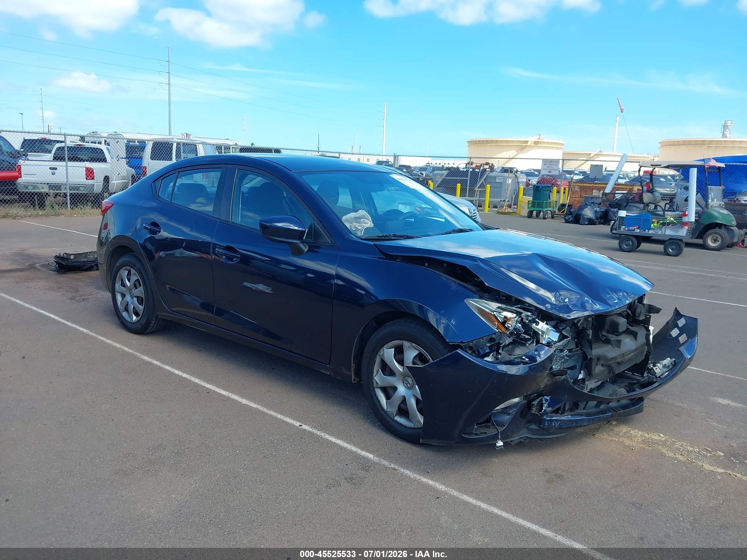 2016 Mazda 3 i Sport, VIN JM1BM1T7XG1314917 — Front end