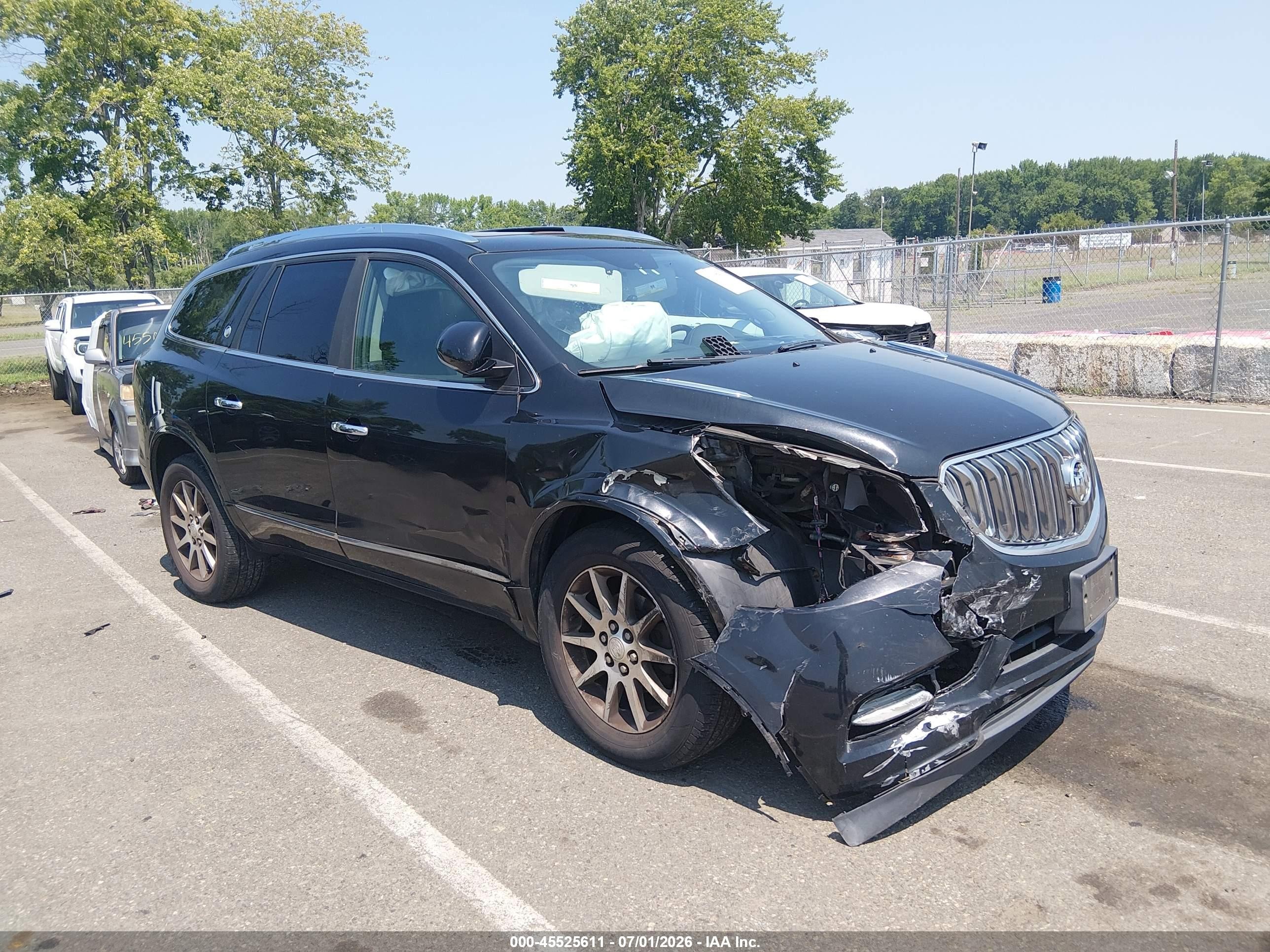 2017 Buick Enclave Leather, VIN 5GAKVBKD8HJ133750 — Перед