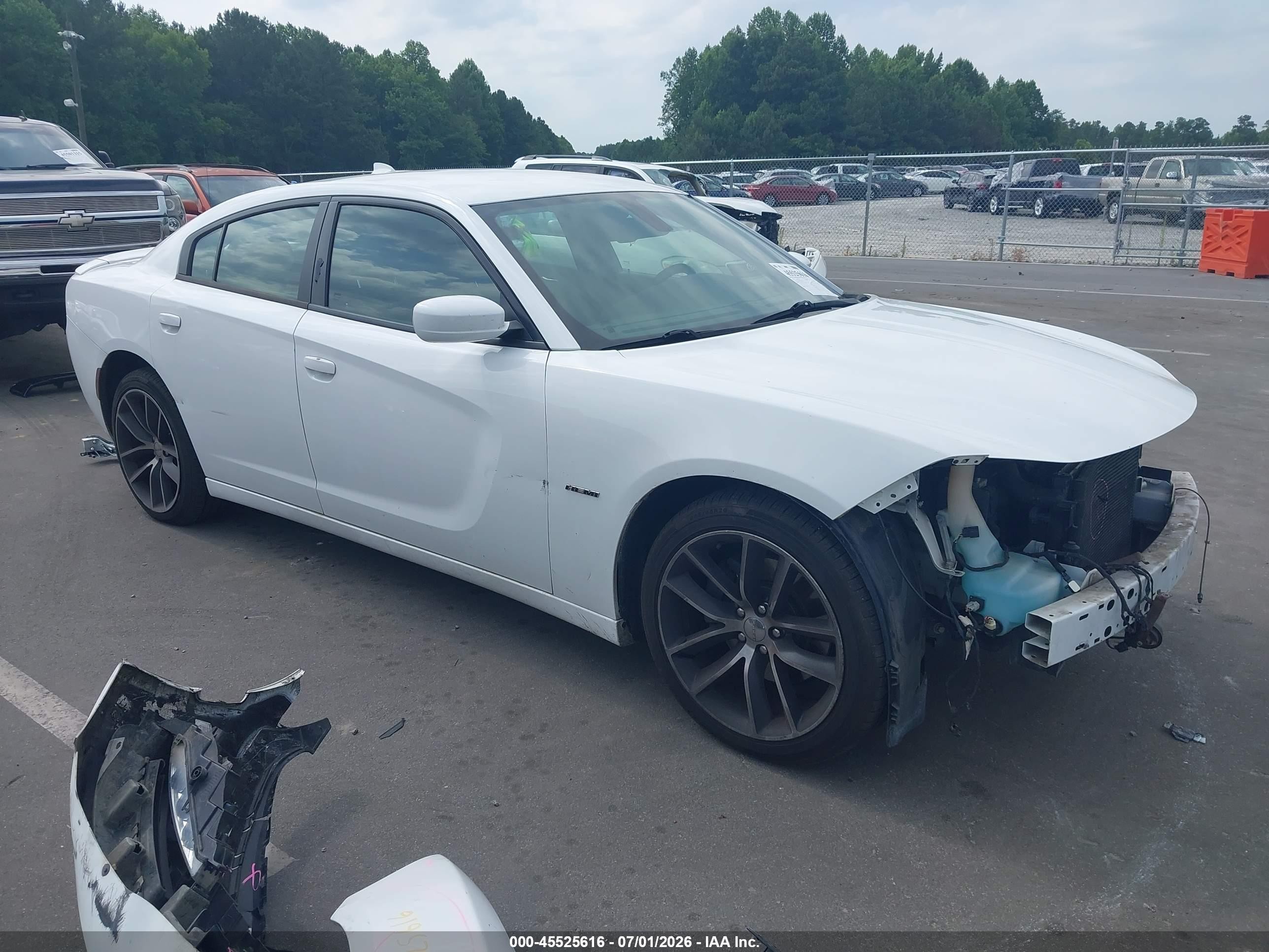 2016 Dodge Charger R/T, VIN 2C3CDXCT2GH310466 — Перед