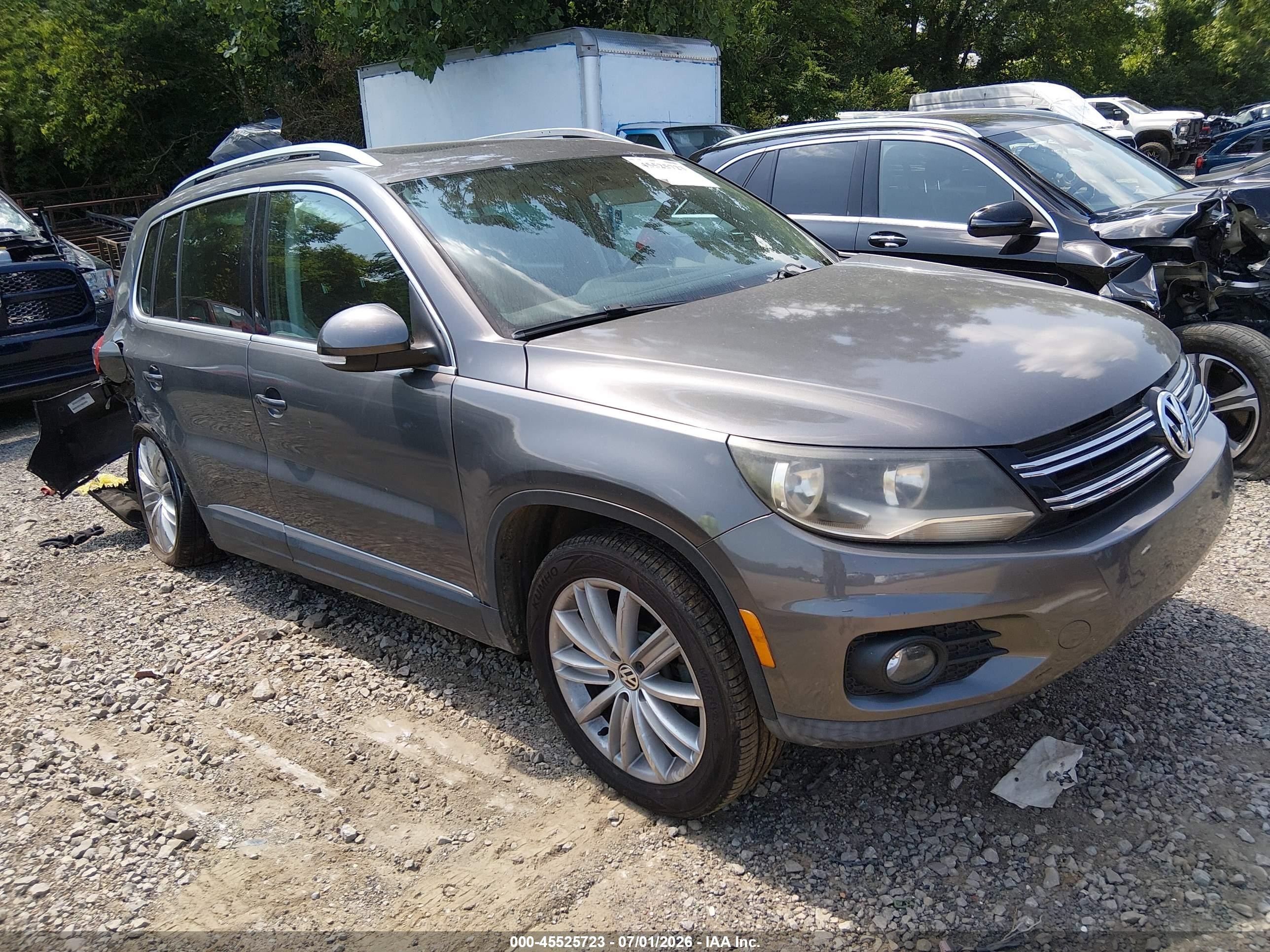 2012 Volkswagen Tiguan S, VIN WVGAV7AX5CW004519 — Rear end