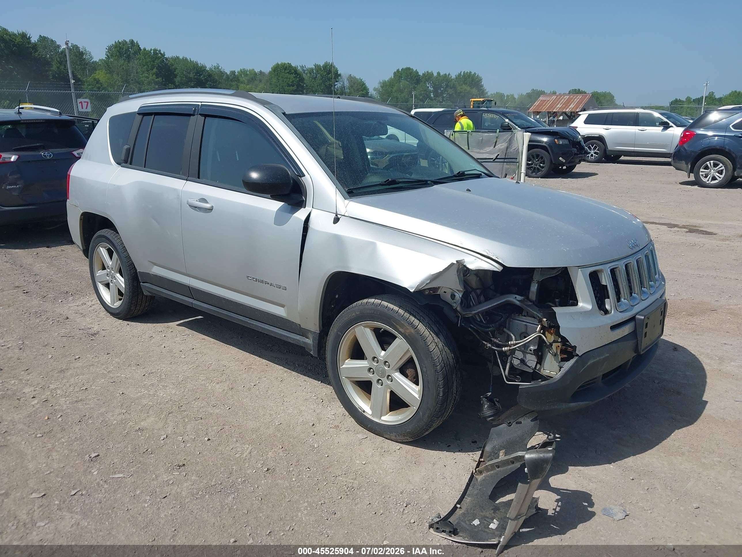2012 Jeep Compass Limited, VIN 1C4NJDCB2CD571736 — Front end
