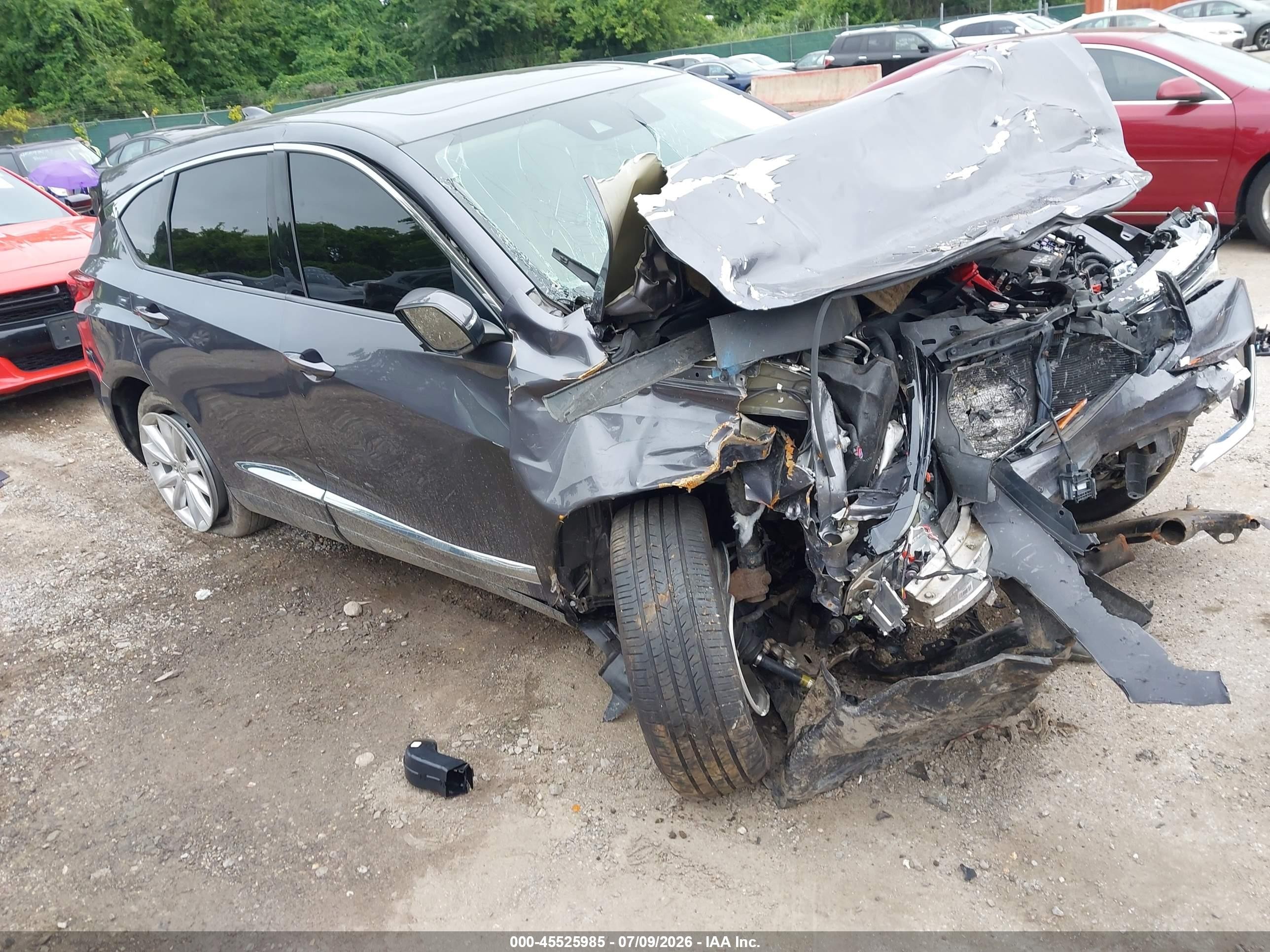 2019 Acura RDX, VIN 5J8TC2H30KL041181 — Front end
