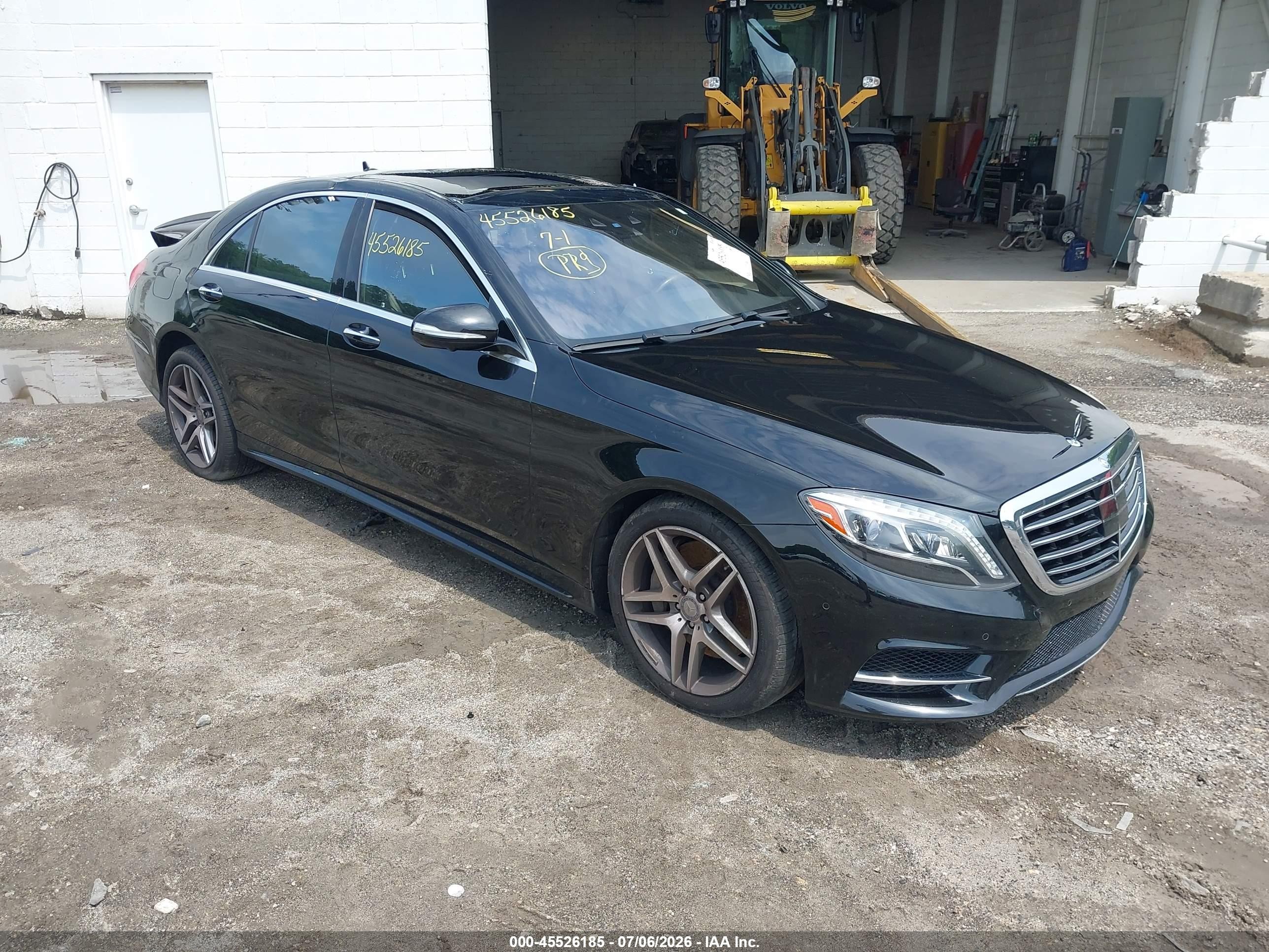 2016 Mercedes-Benz S 550, VIN WDDUG8FB3GA210994 — Крыша