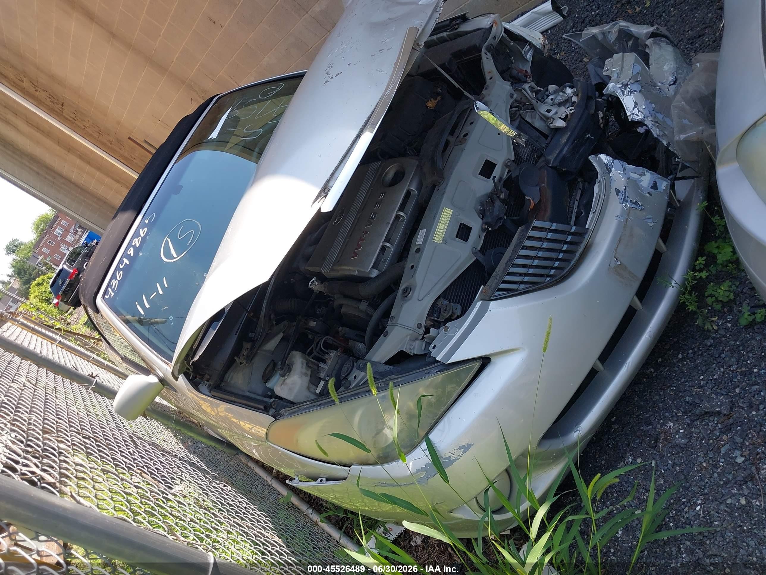 2006 Toyota Solara SLE, VIN 4T1FA38P96U106695 — Front end