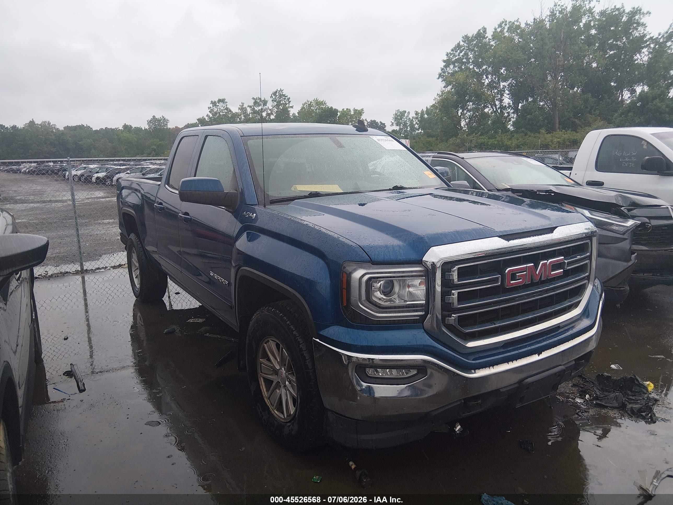 2018 GMC Sierra 1500 SLE, VIN 1GTV2MEH5JZ227865 — Rear end