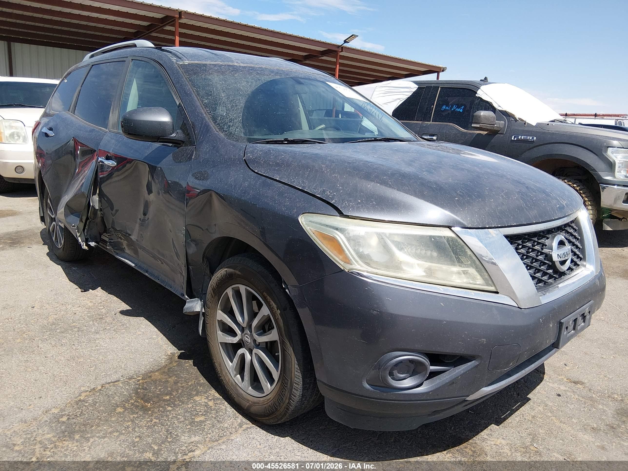 2013 Nissan Pathfinder SL, VIN 5N1AR2MN3DC645365 — Side