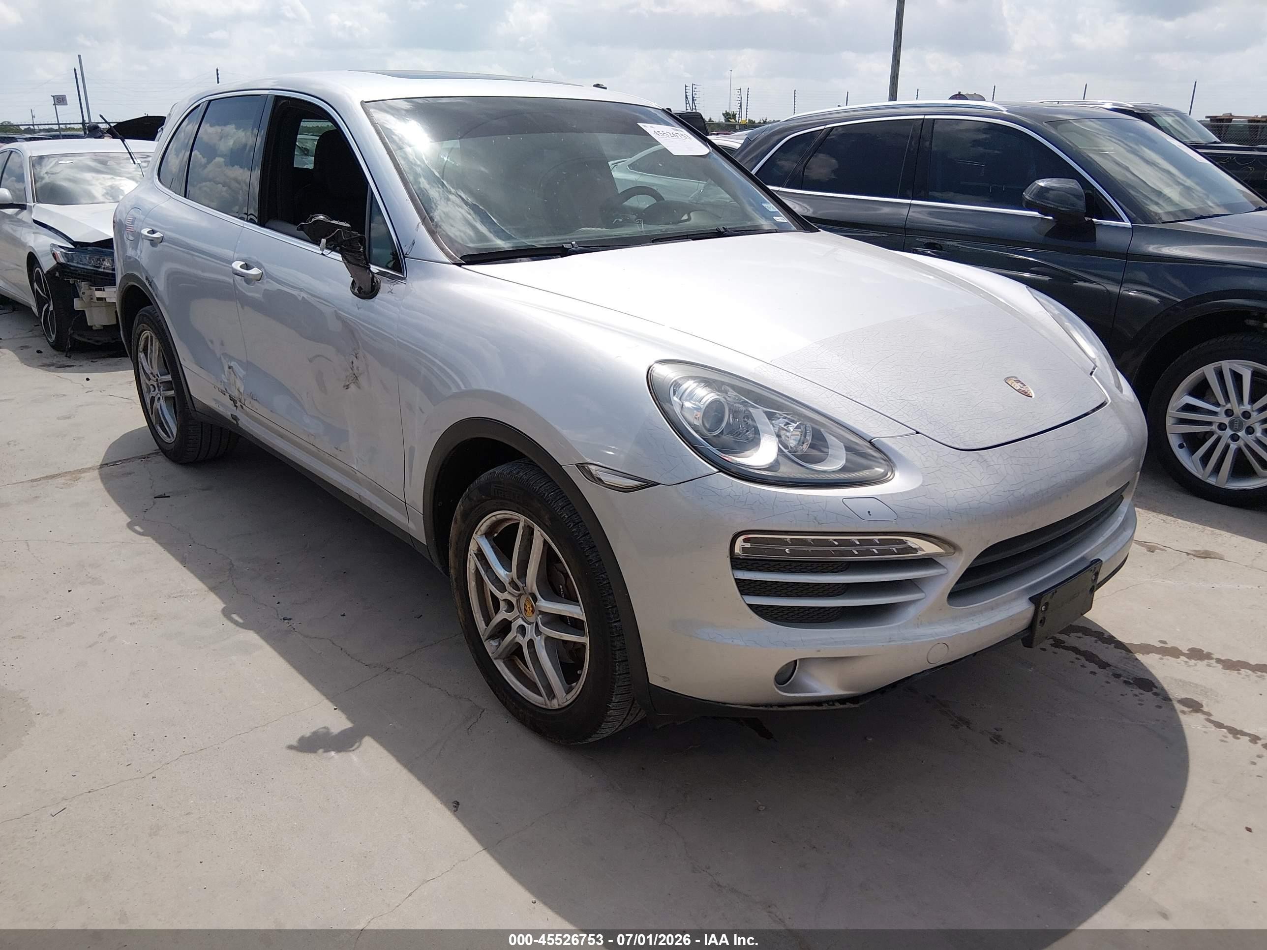 2011 Porsche Cayenne, VIN WP1AA2A27BLA03698 — Side