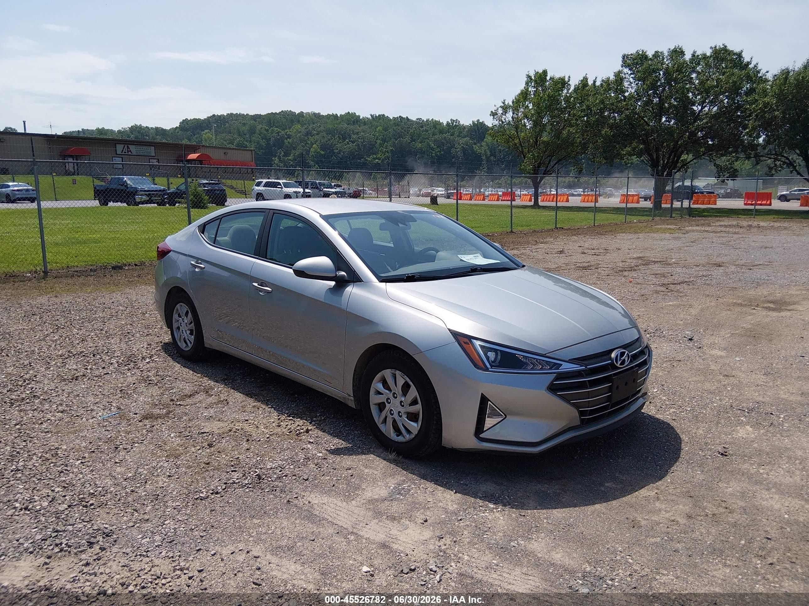 2020 Hyundai Elantra SE, VIN 5NPD74LF0LH612517 — Normal wear