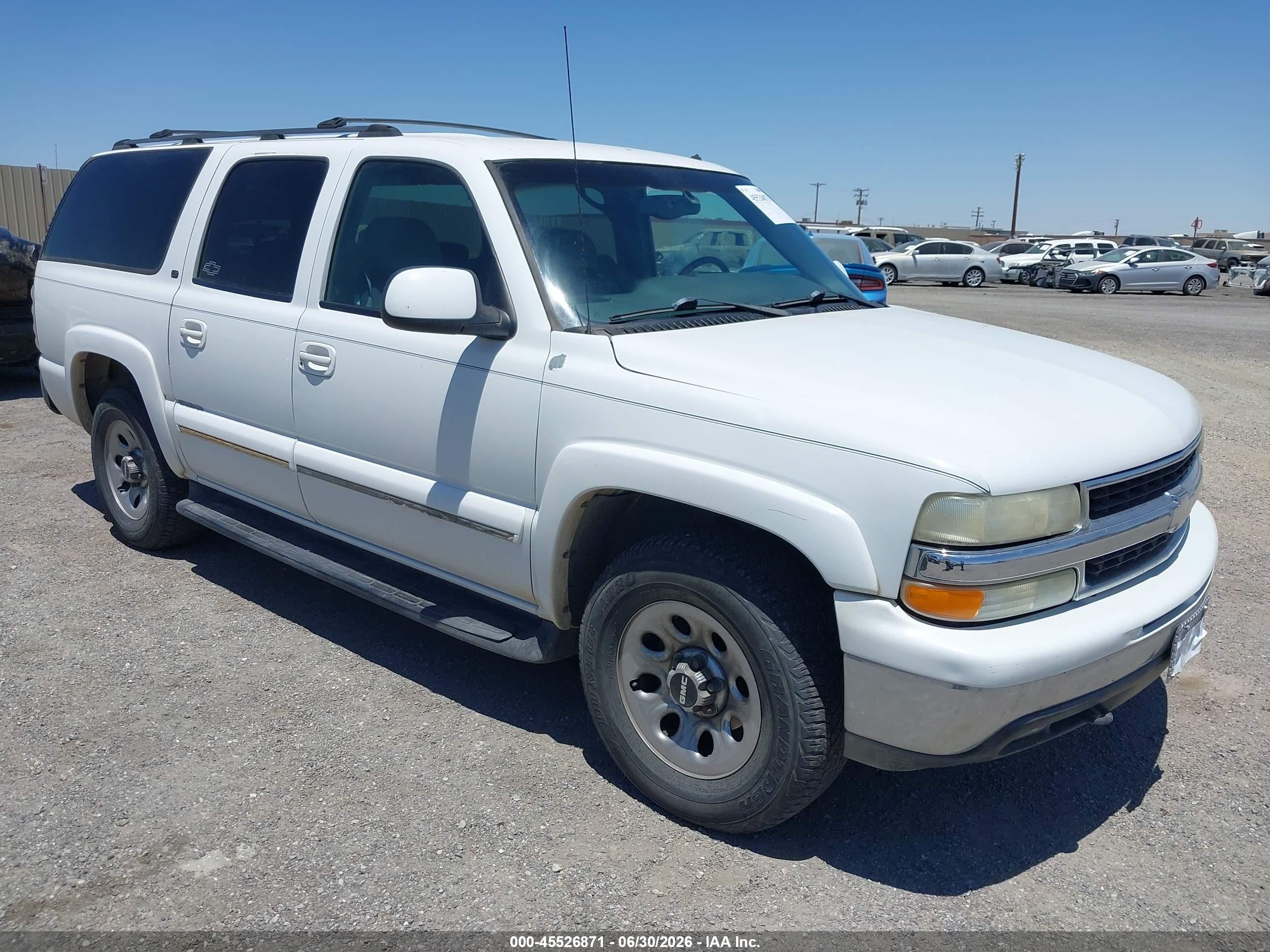 2002 Chevrolet Suburban LS, VIN 1GNEC16T52J198017 — Rear end