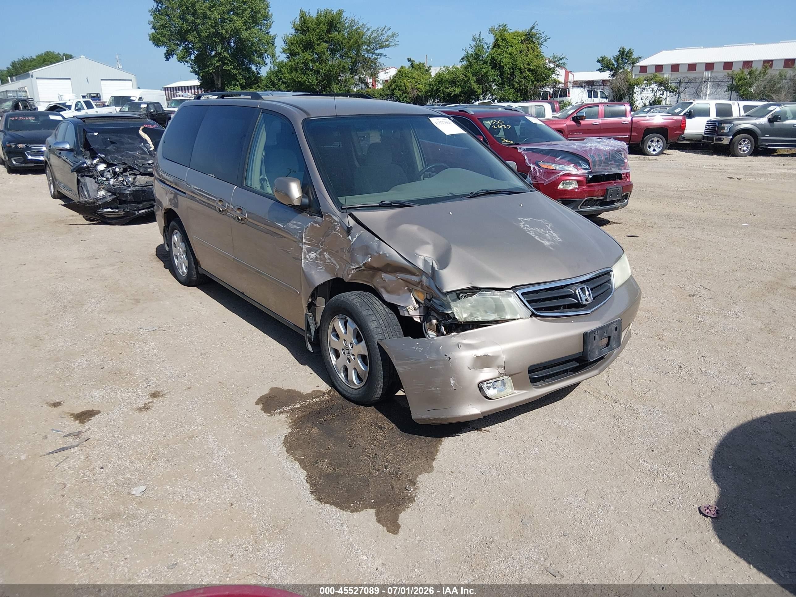 2004 Honda Odyssey EX-RES, VIN 5FNRL18854B088484 — Front end