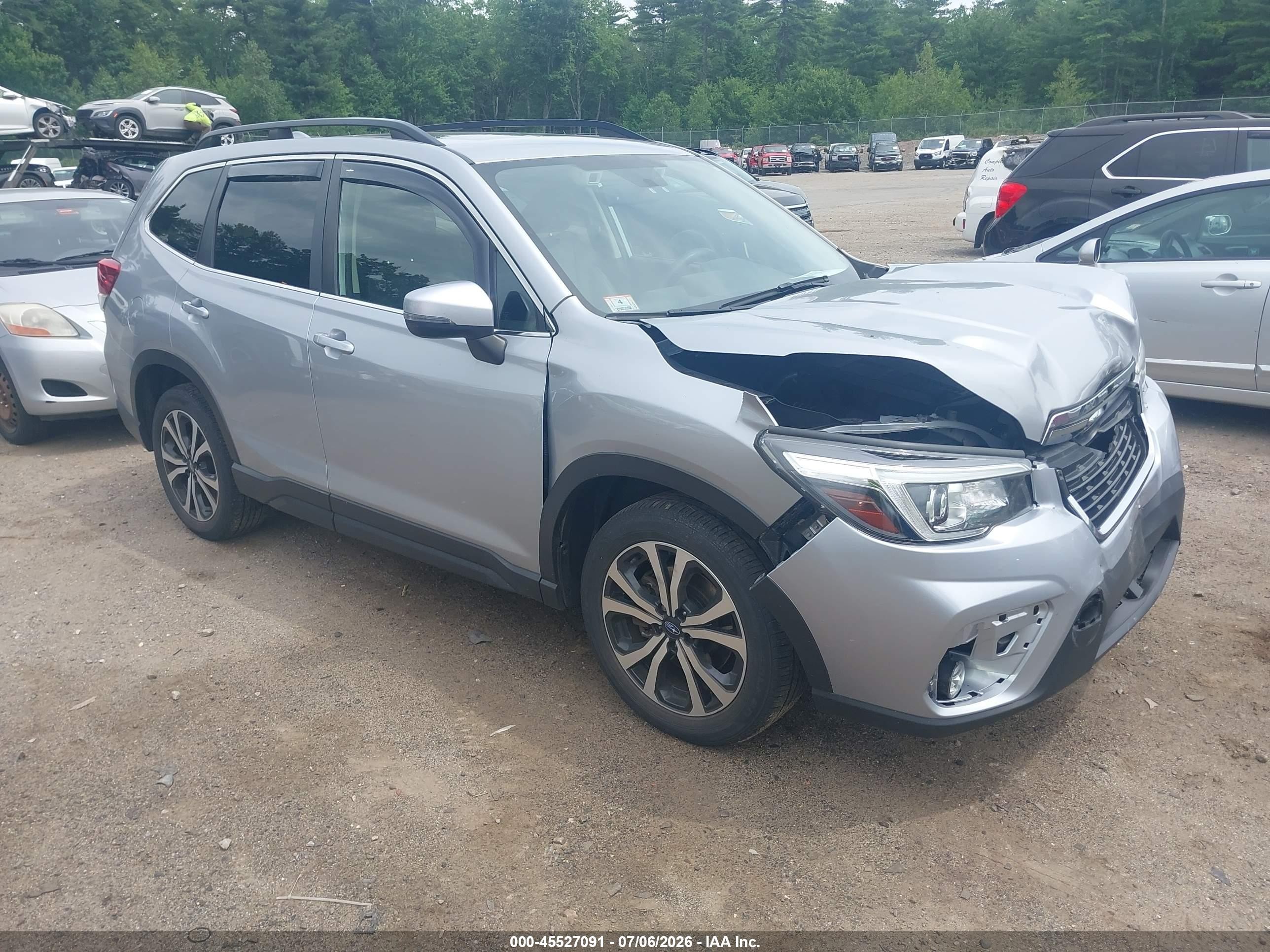 2019 Subaru Forester Limited, VIN JF2SKASC9KH419132 — Front end