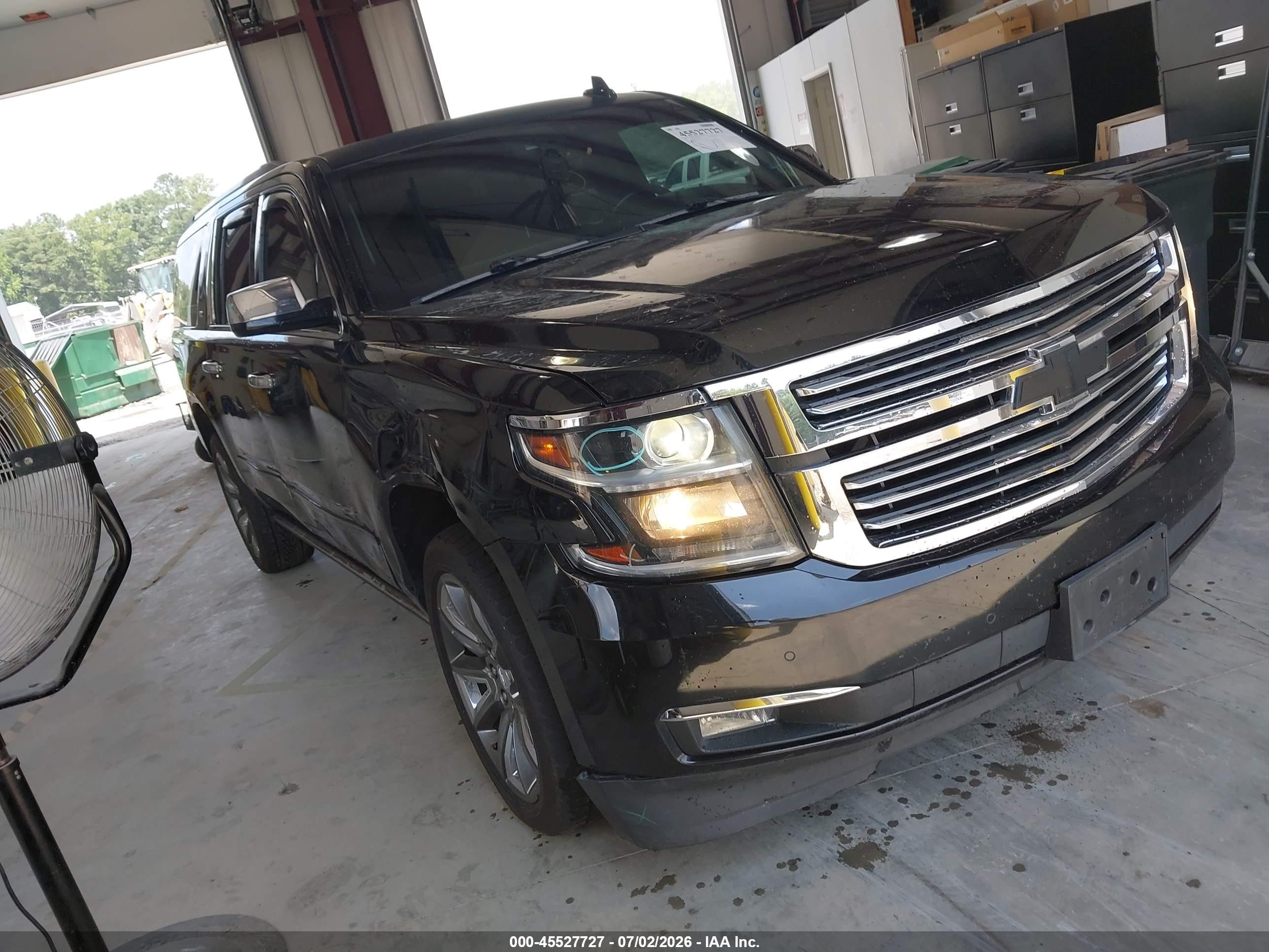 2015 Chevrolet Suburban LTZ, VIN 1GNSKKKC0FR616024 — Side