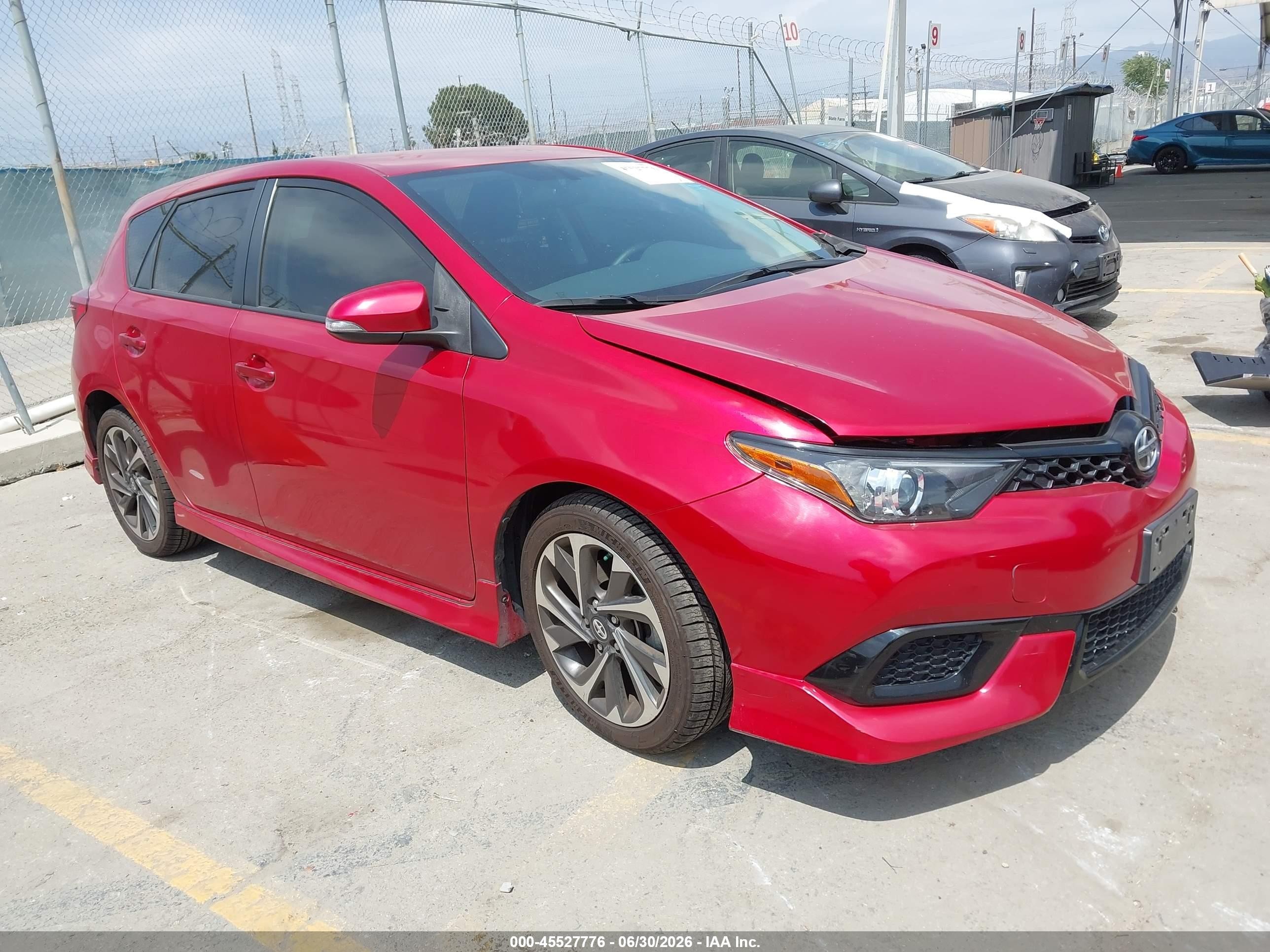 2016 Scion iM, VIN JTNKARJEXGJ509128 — Side