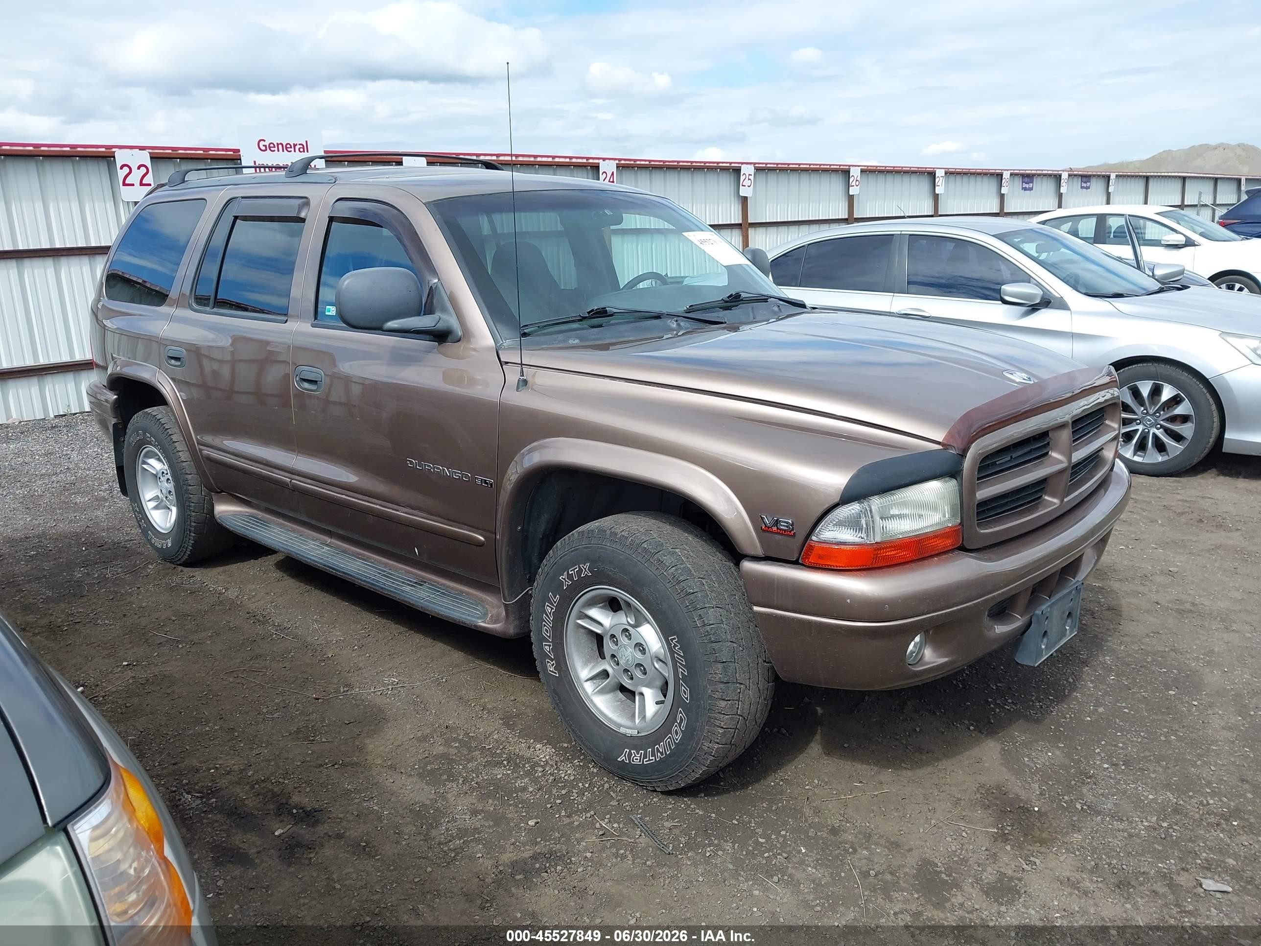 2000 Dodge Durango, VIN 1B4HS28N5YF258576 — Rear end
