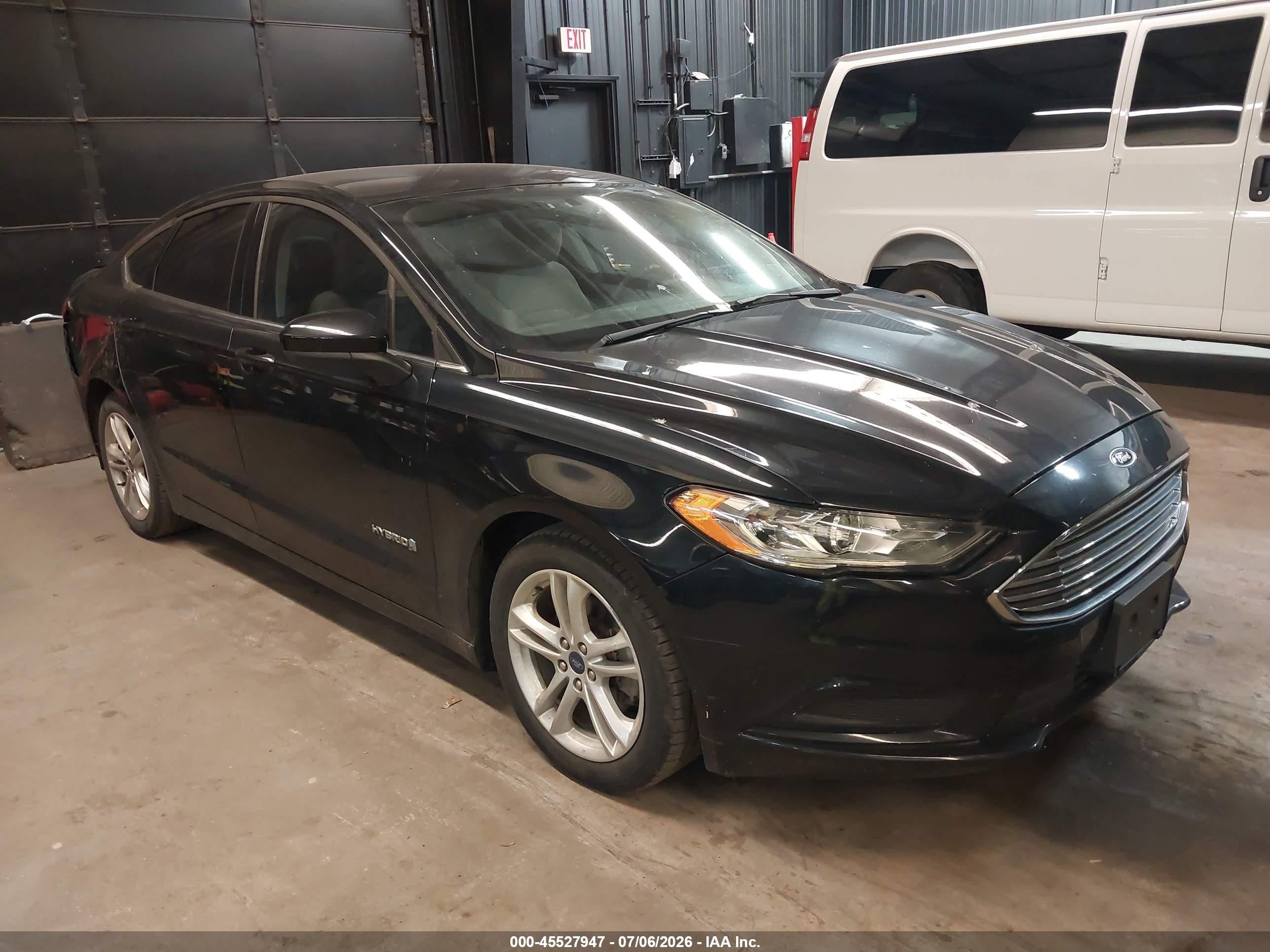 2018 Ford Fusion S, VIN 3FA6P0UU1JR254309 — Rear end